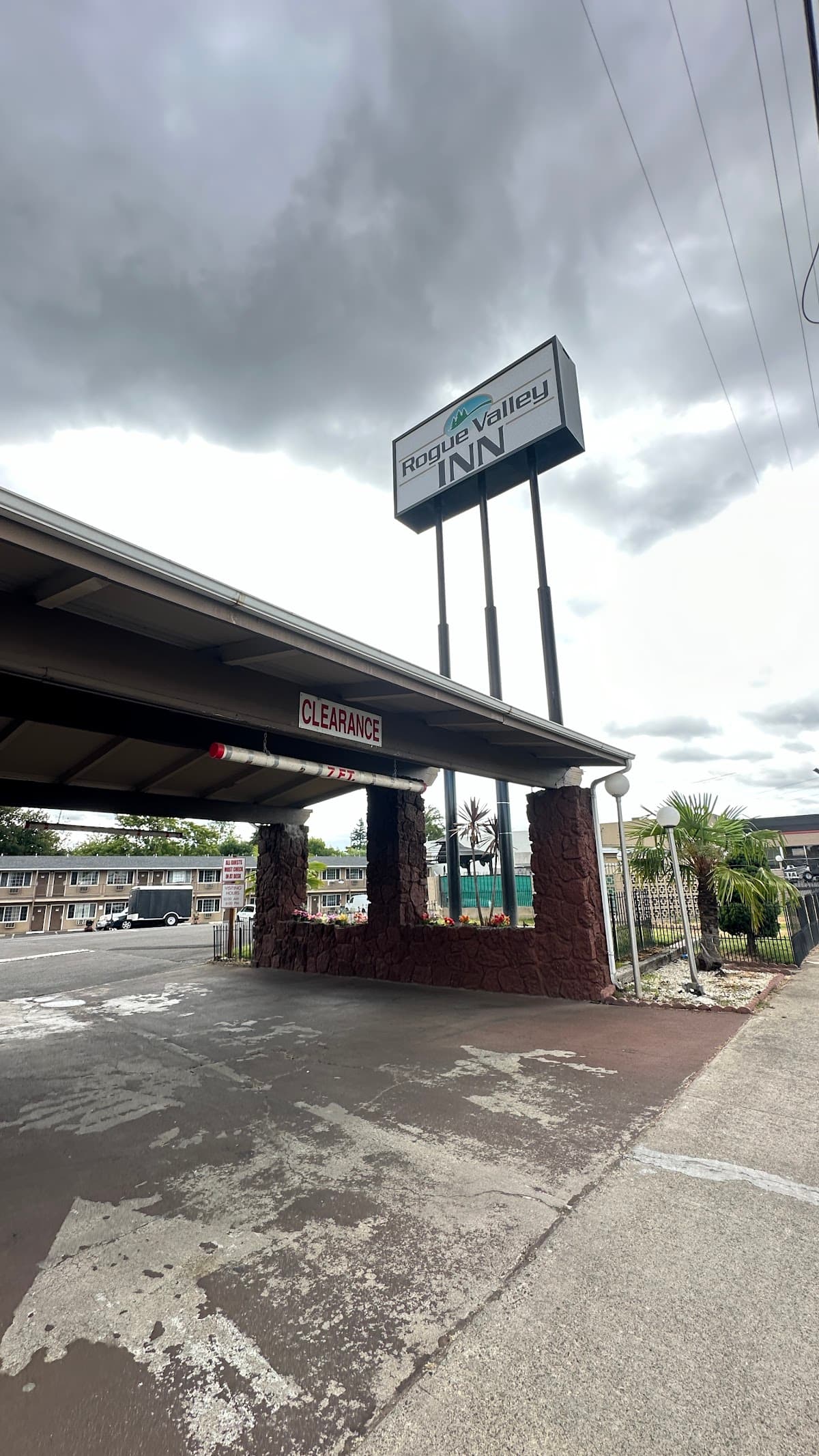 Rogue Valley Inn, Motel in Medford