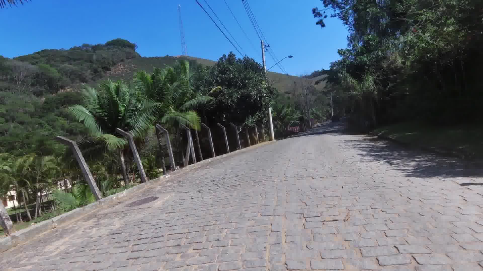 Street view near Pousada e Camping Prainha, Alfredo Chaves — © skippern (CC BY-SA · Mapillary)