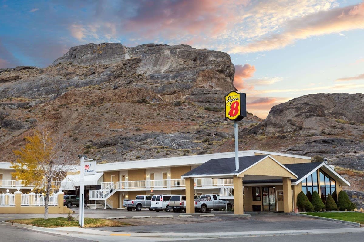 Super 8 by Wyndham Wendover, Motel in Wendover