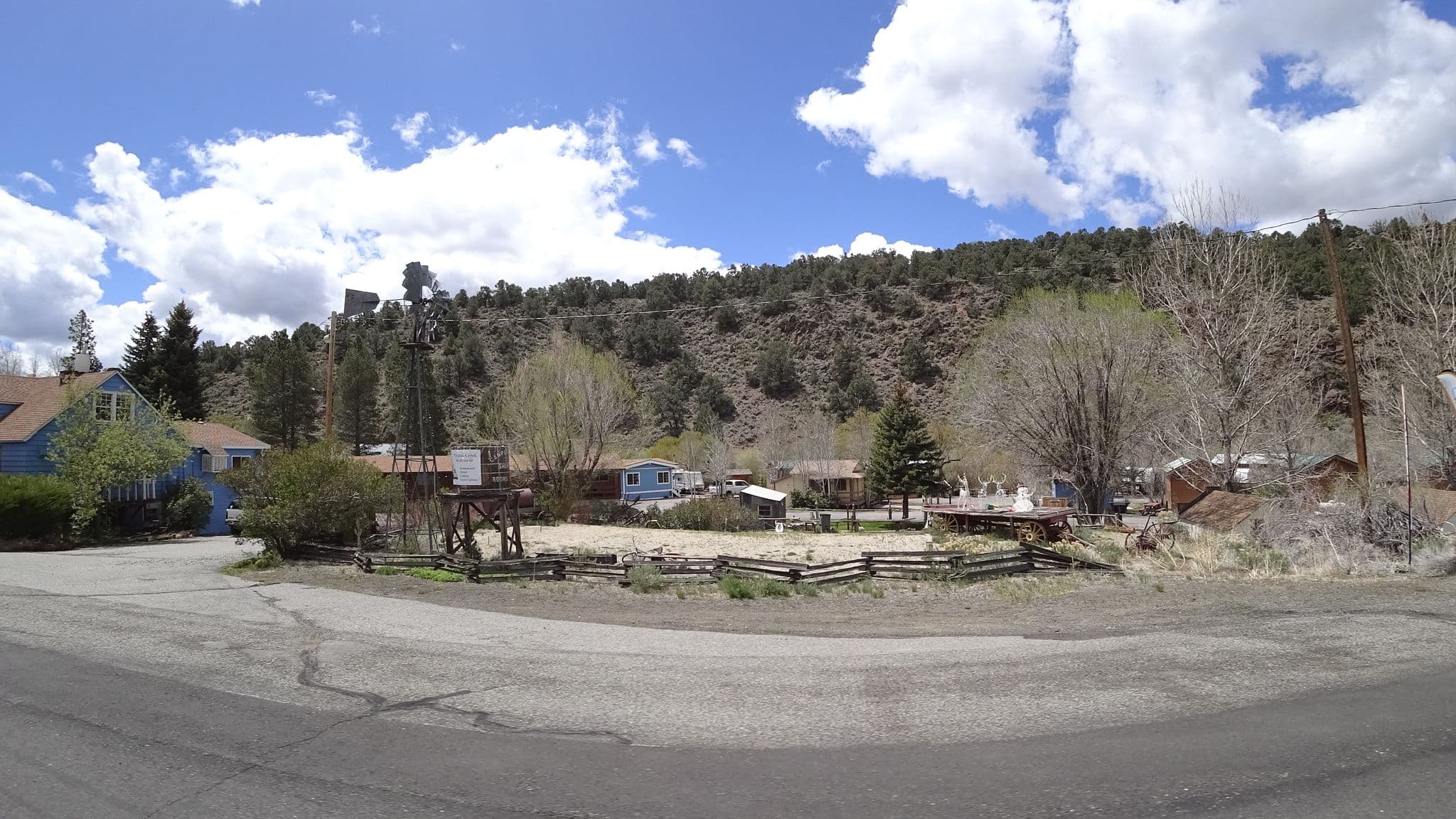 Street view near Virginia Creek Settlement, Yosemite Valley — © stilldavid (CC BY-SA · Mapillary)