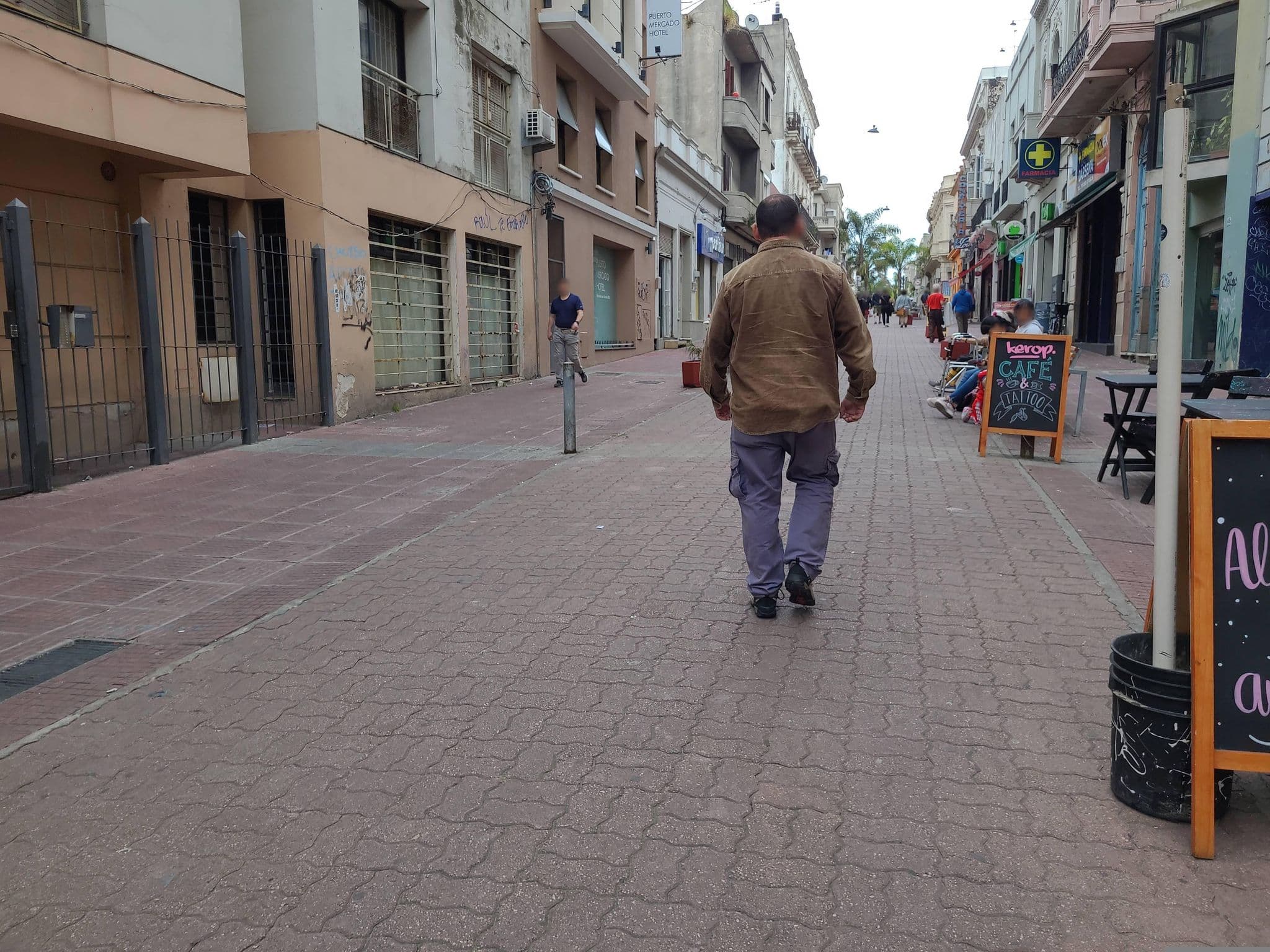 Street view near Puerto Mercado Hotel, Montevideo — © jopparn (CC BY-SA · Mapillary)