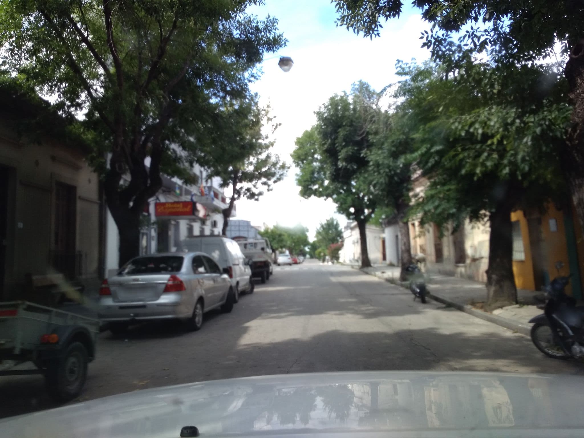 Street view near Hotel Español, Florida — © viniv (CC BY-SA · Mapillary)