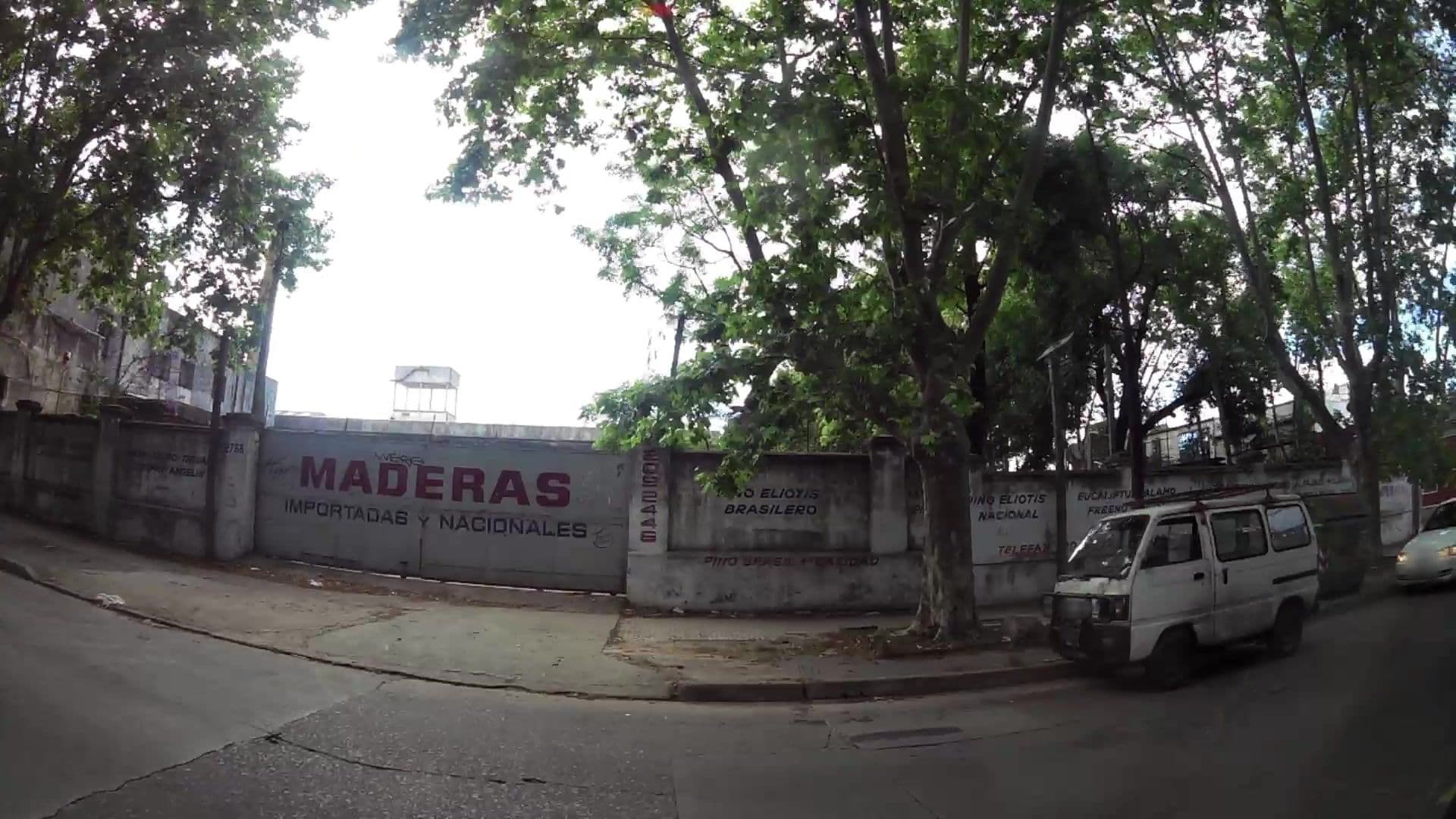 Street view near Residencia Estudiantil, Montevideo — © kaartcam (CC BY-SA · Mapillary)