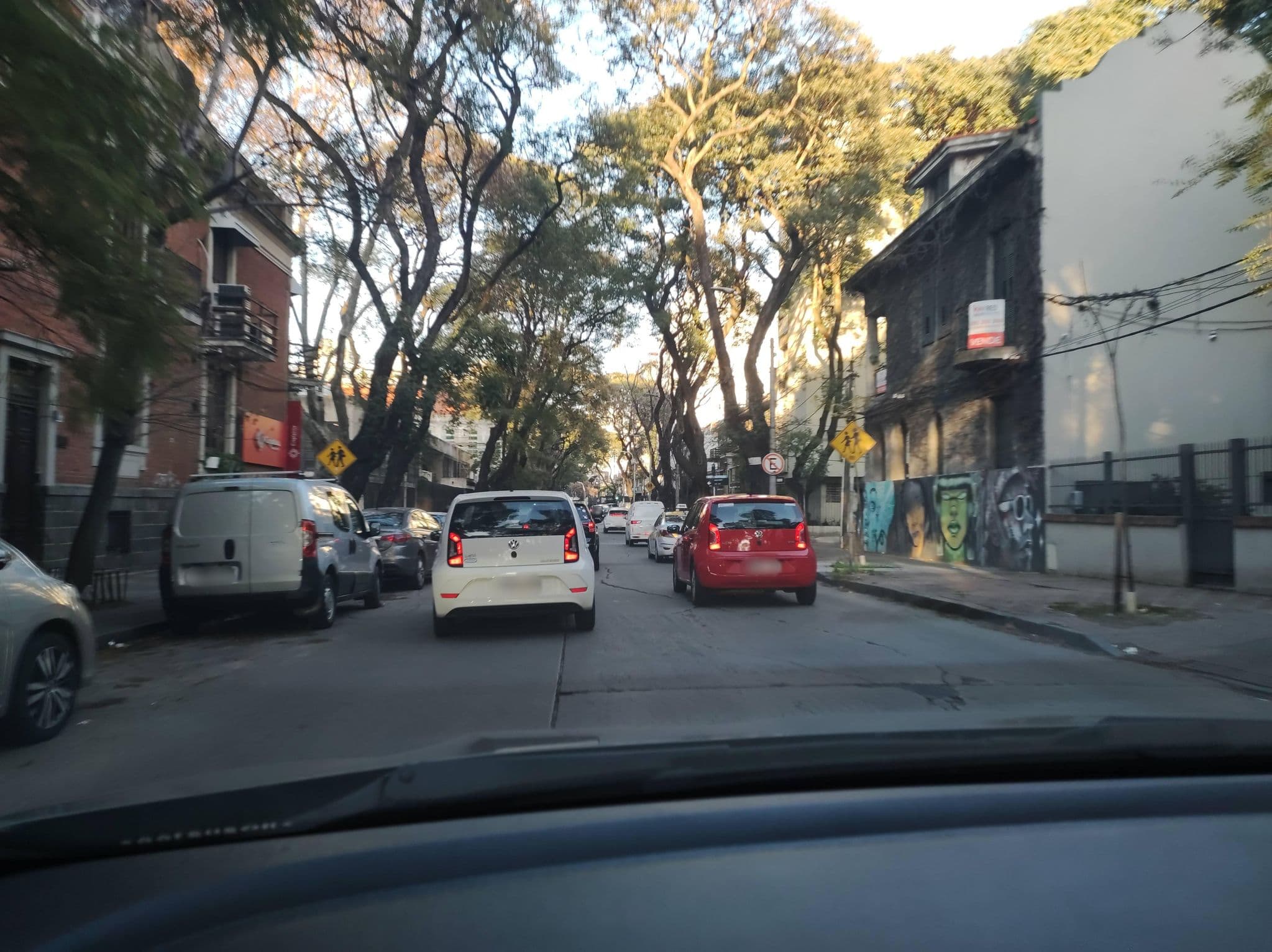 Street view near Hostel Destino26, Montevideo — © sirgabouy (CC BY-SA · Mapillary)