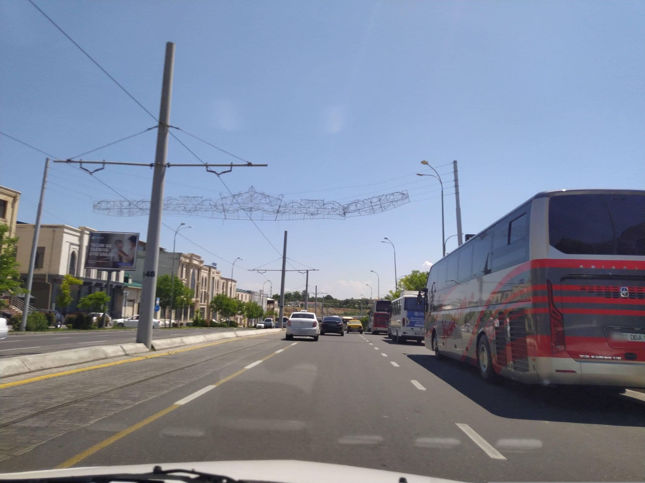 Street view near Kohinur Plaza, Samarkand