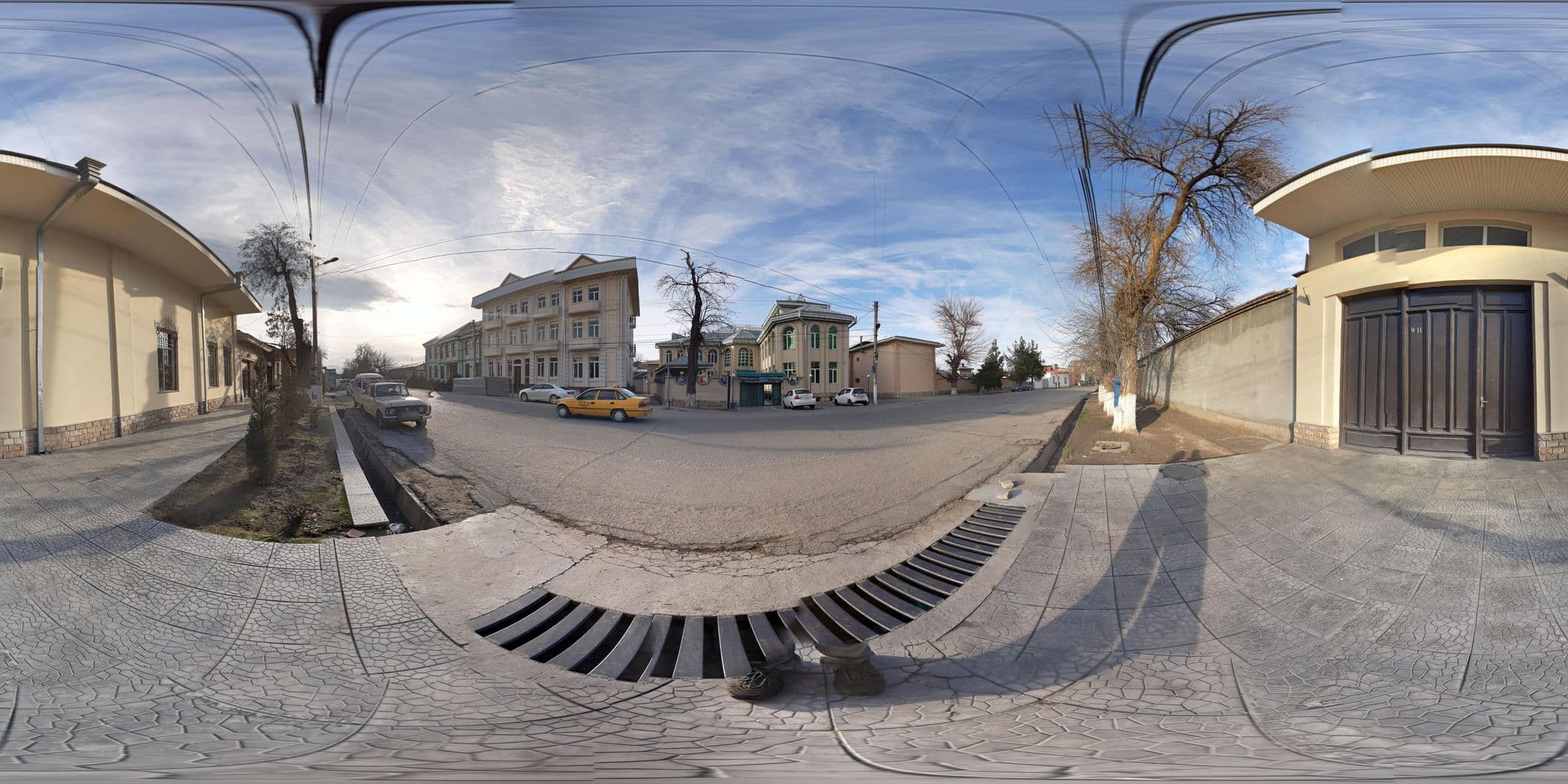 Street view near Hotel Izumrud Palace, Samarkand — © ZafarDusanov (CC BY-SA · Mapillary)