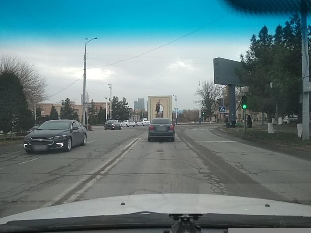 Street view near Farovon Hotel Tashkent, Yunusobod — © georgiysys (CC BY-SA · Mapillary)