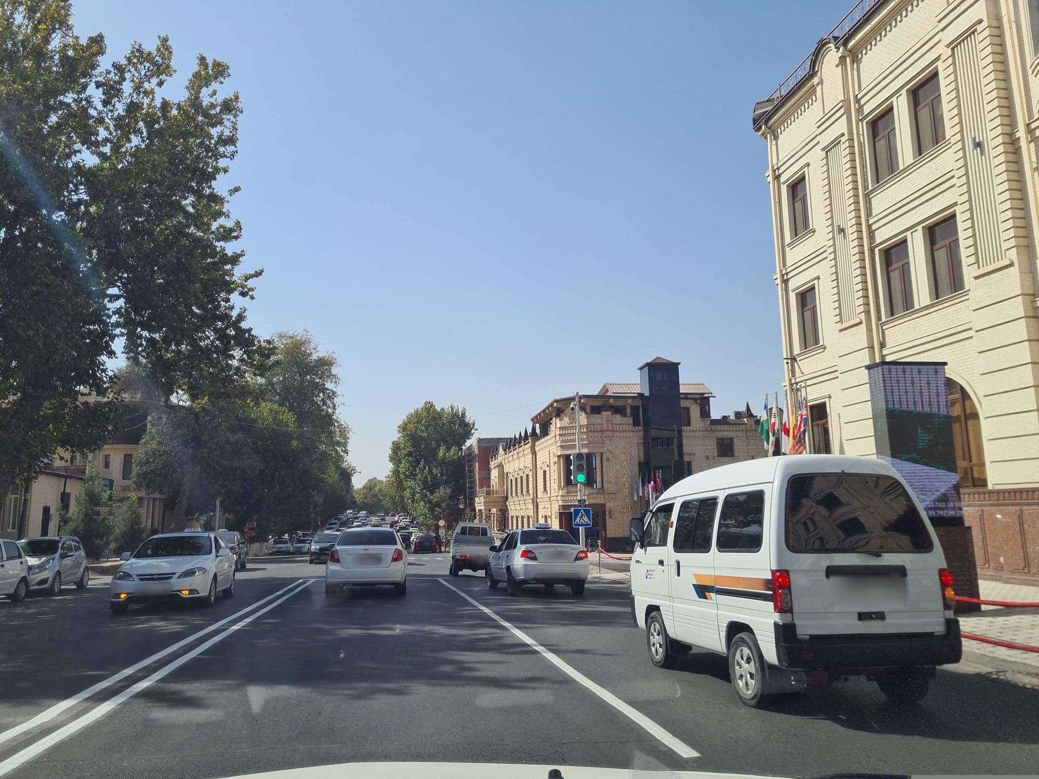 Street view near Horizon boutique hotel, Samarkand — © ZafarDusanov (CC BY-SA · Mapillary)