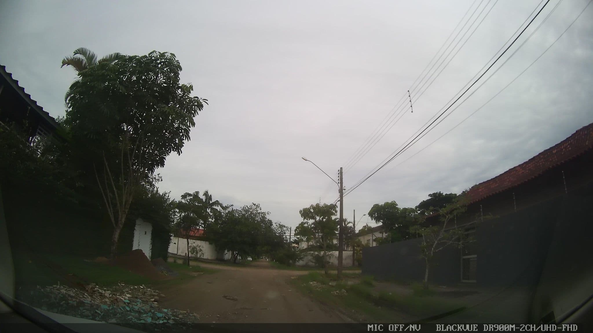 Street view near Pousada Orquídeas Do Guarujá, Guarujá — © yaf1 (CC BY-SA · Mapillary)