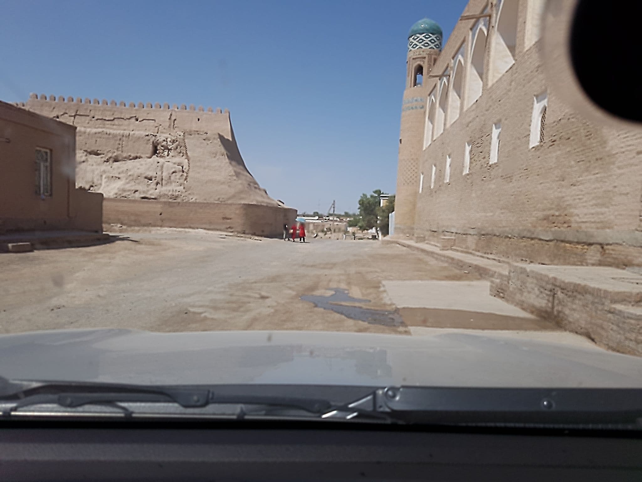 Street view near Muhammad Aminxon madrasasi, Xiva — © whetto (CC BY-SA · Mapillary)