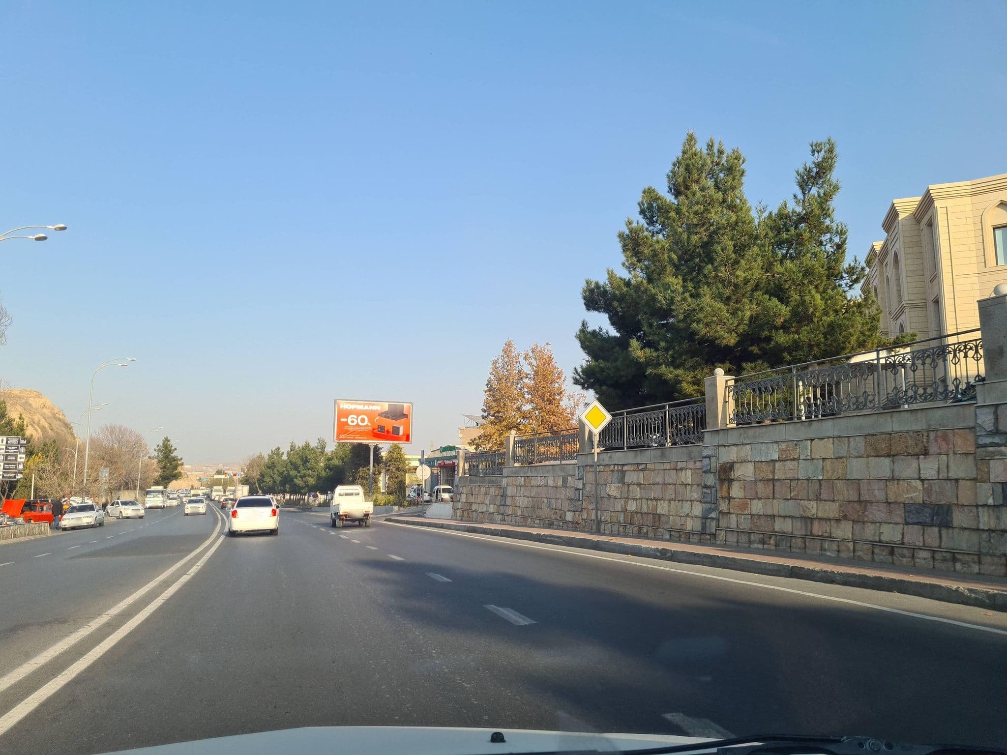 Street view near SHOHI ZINDA HOTEL, Samarkand — © ZafarDusanov (CC BY-SA · Mapillary)