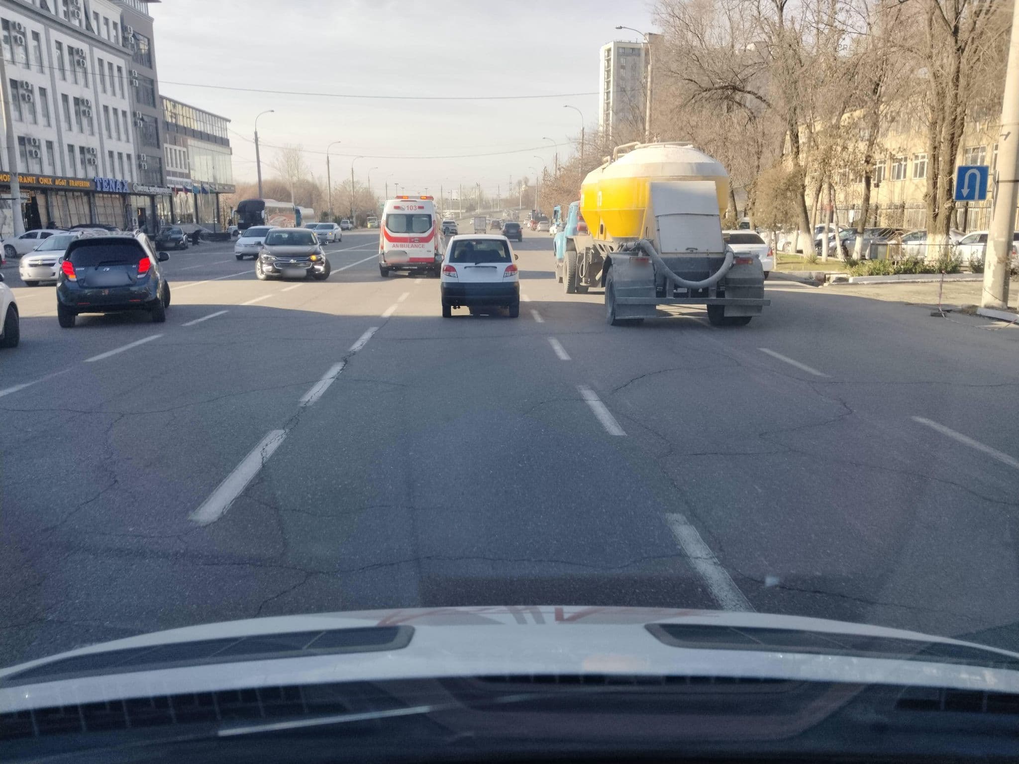 Street view near Art Royal Hotel, Tashkent