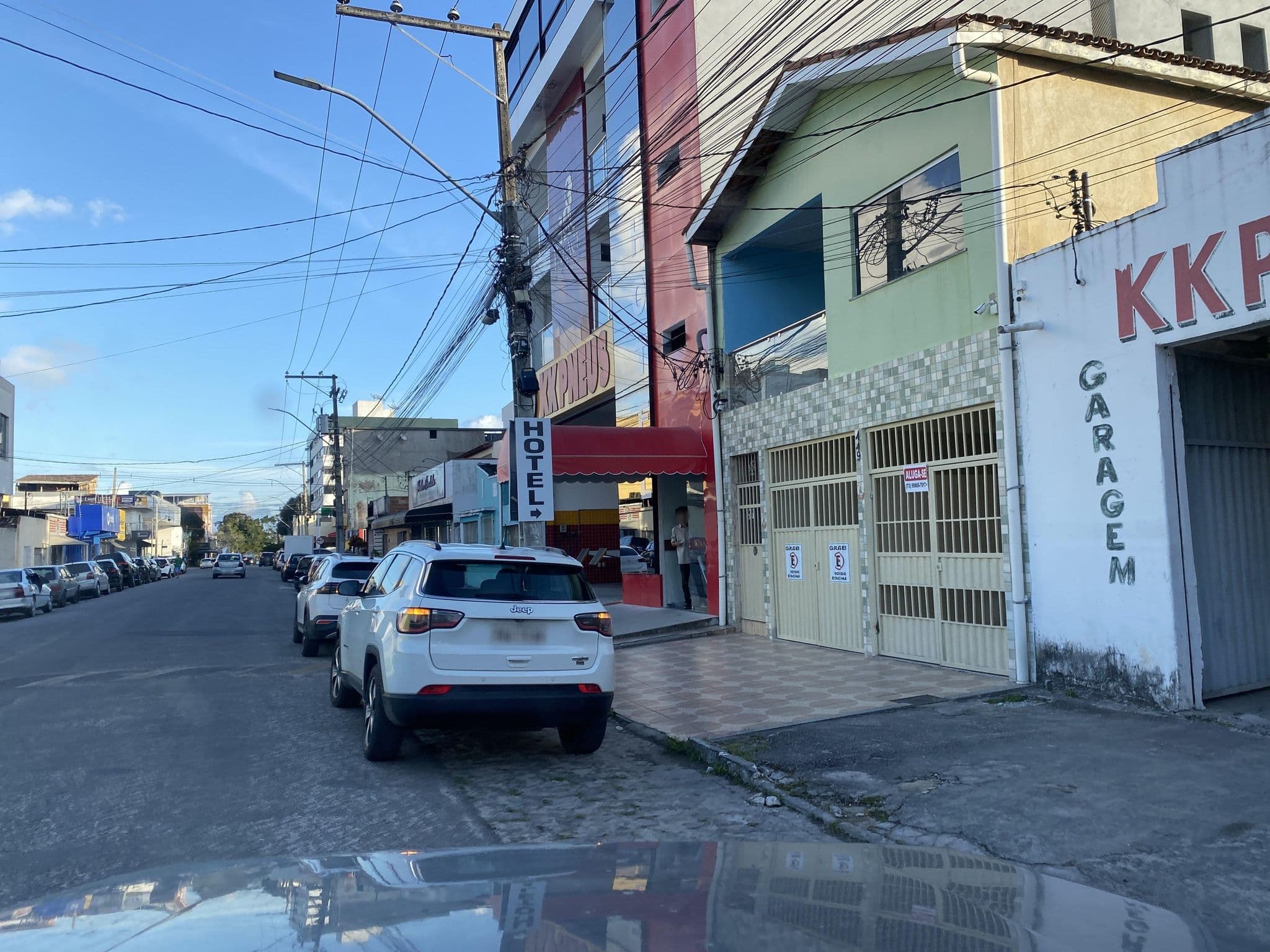 Street view near K K Palace Hotel, Eunápolis — © qualhano (CC BY-SA · Mapillary)