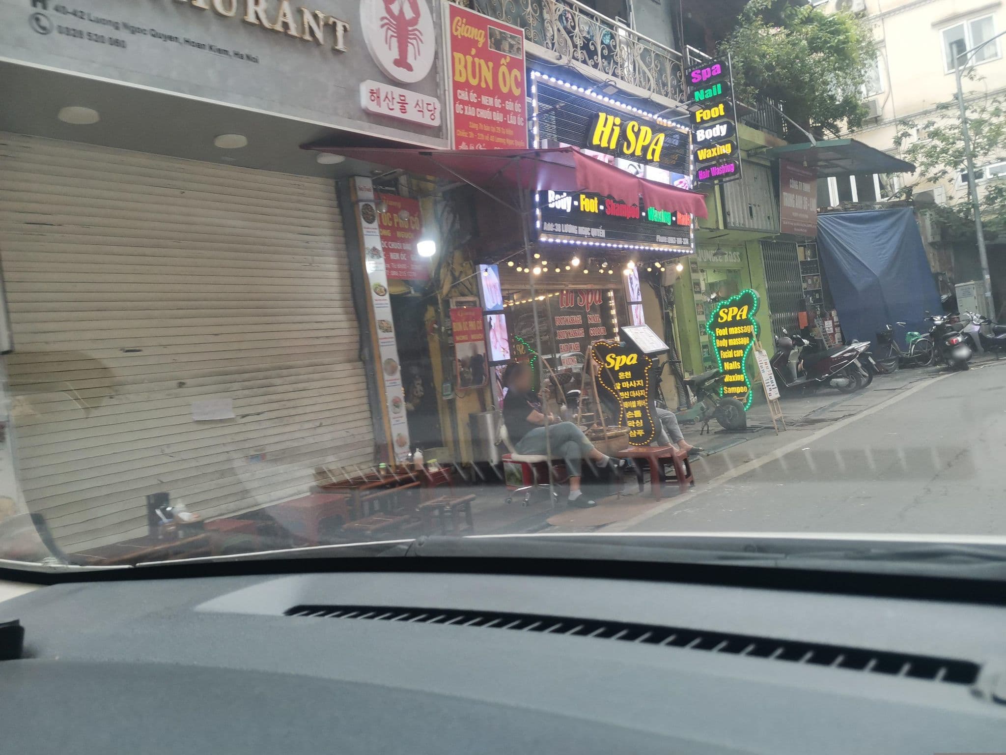 Street view near Prince Hotel, Hoàn Kiếm