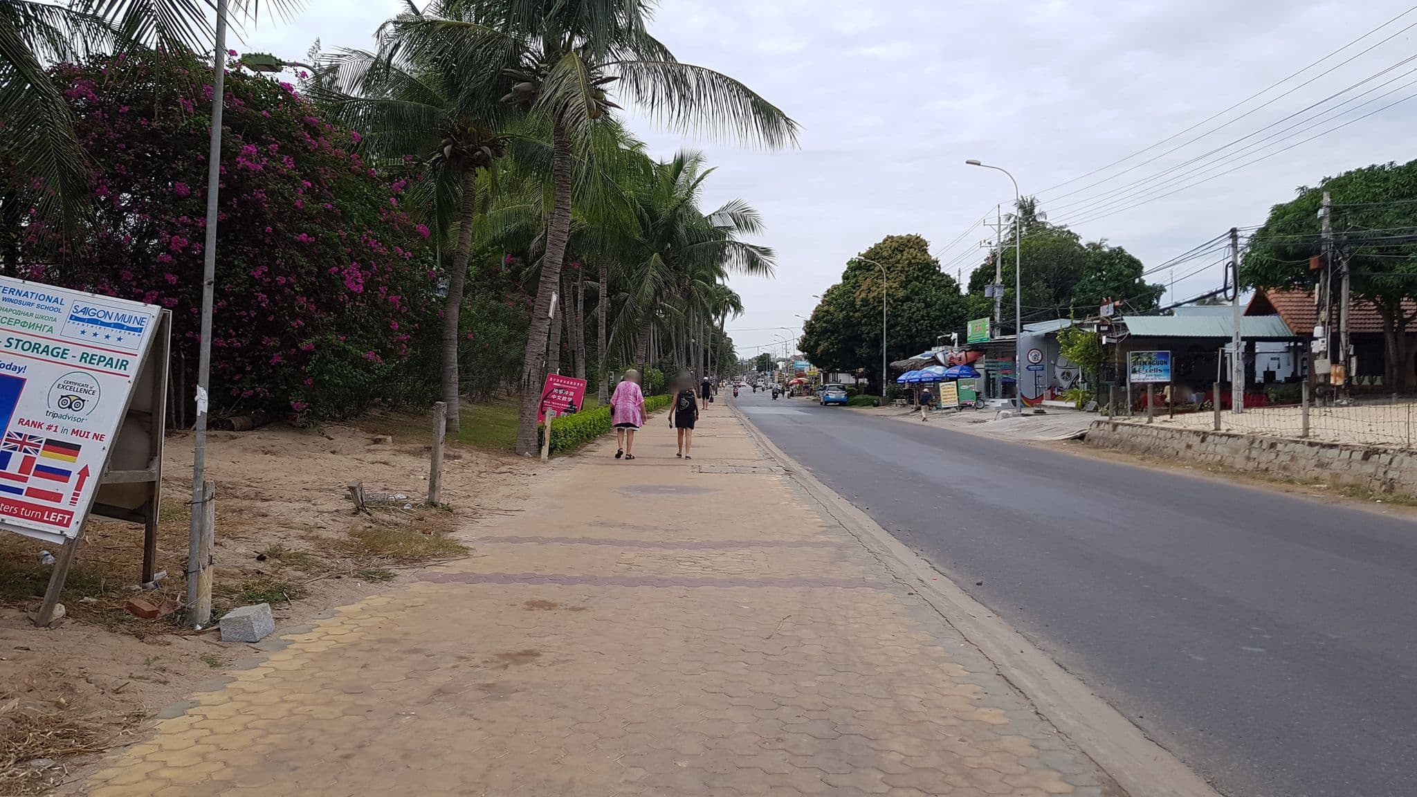 Street view near Minh Trang Guesthouse, Mui Ne