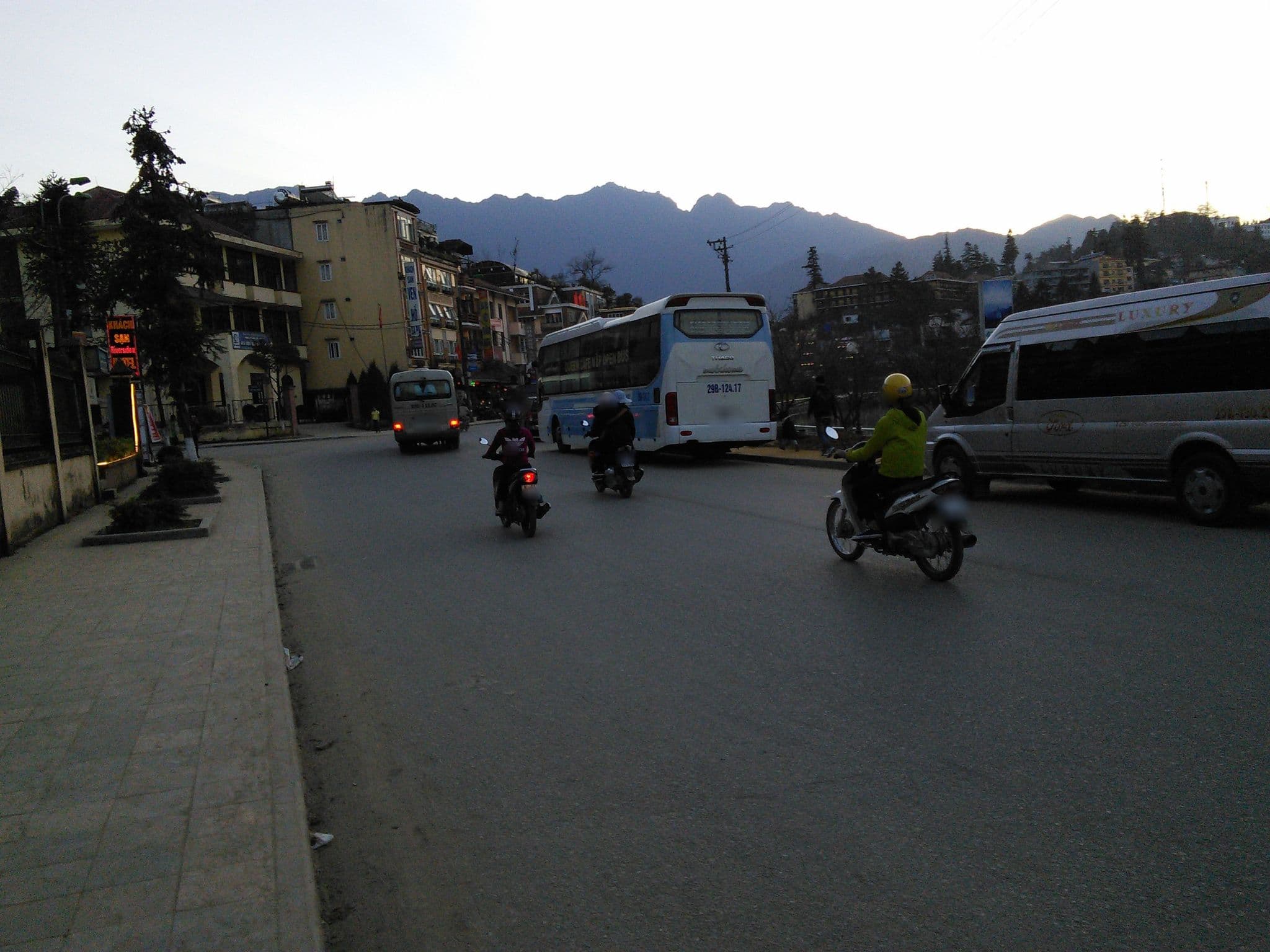 Street view near Riverside II Hotel, Sa Pa