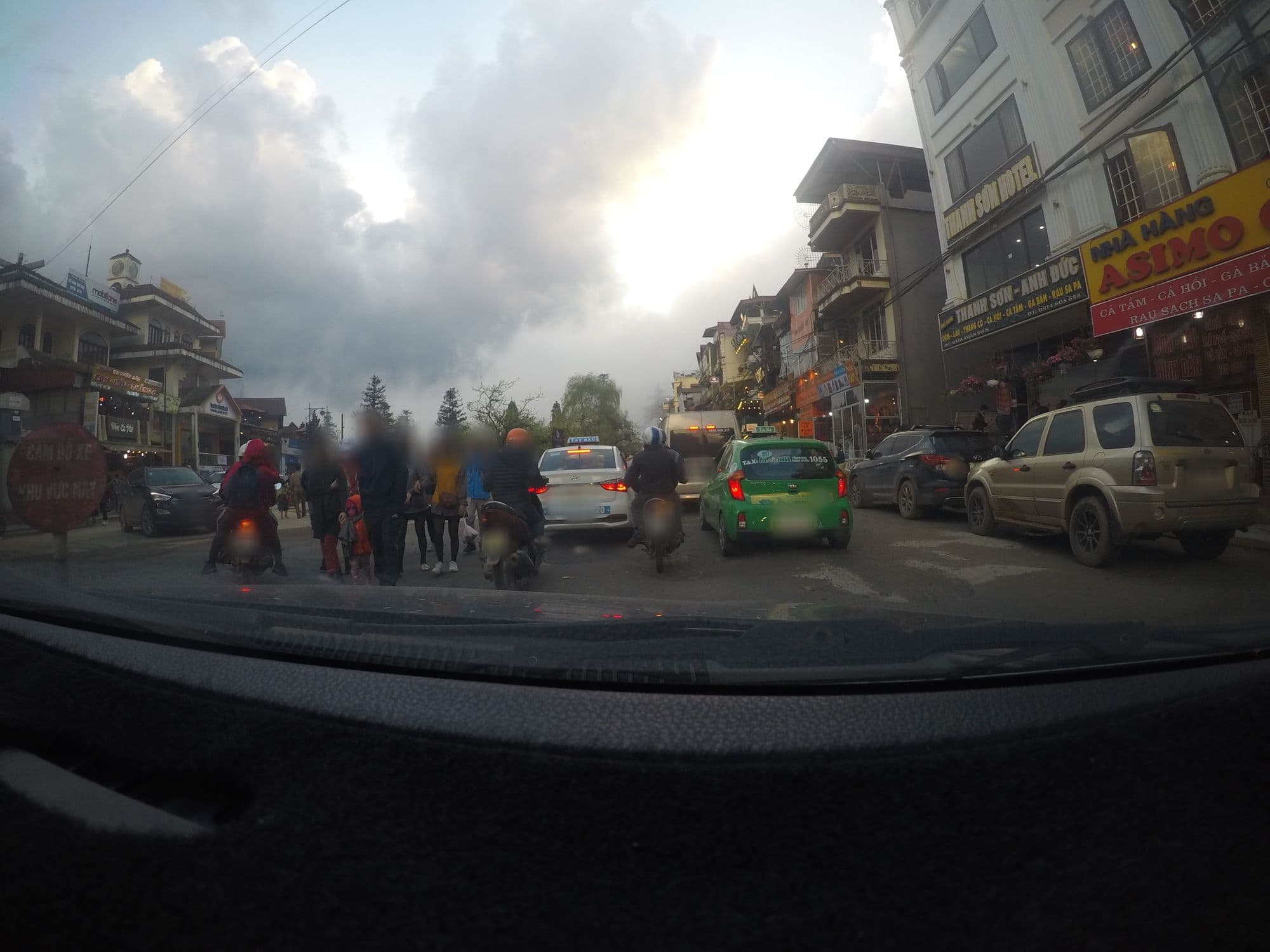 Street view near Anh Tuan, Sa Pa