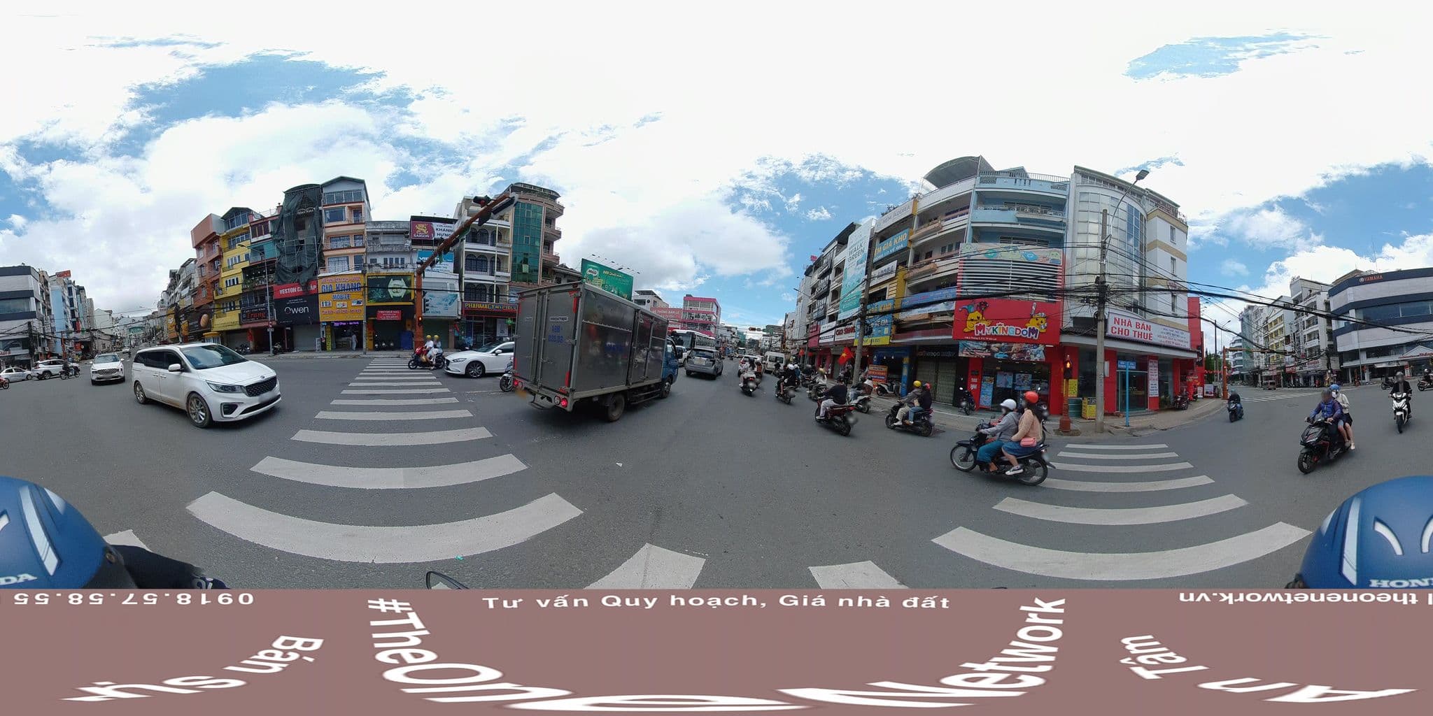 Street view near Thắng Lợi, Ðà Lạt
