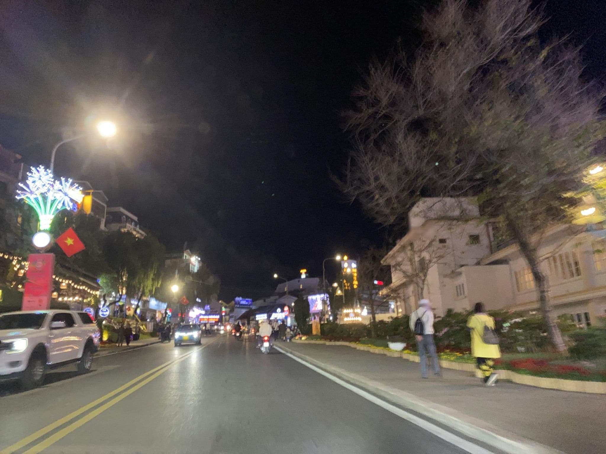 Street view near Hải Sơn, Ðà Lạt
