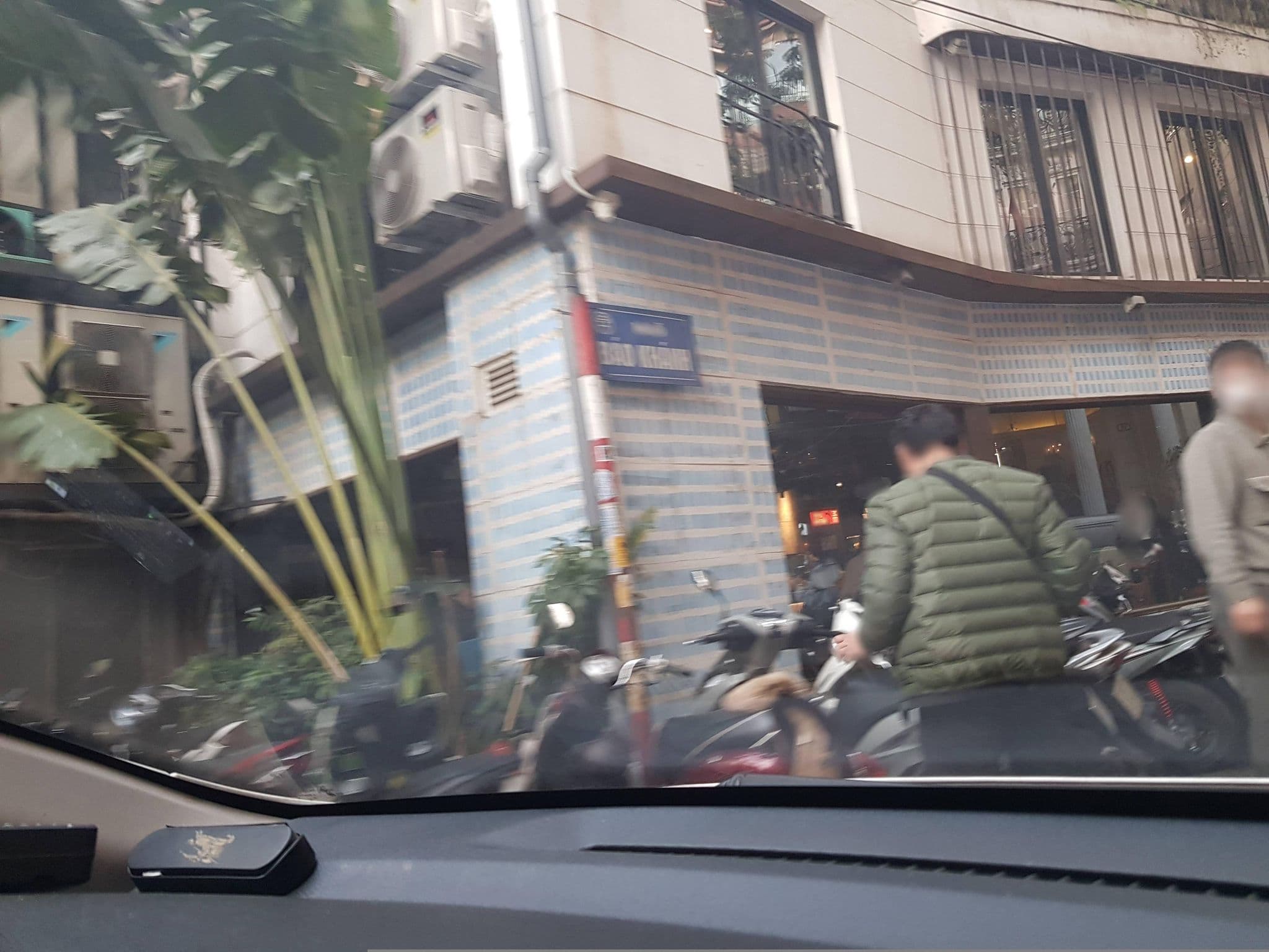 Street view near Khách Sạn Golden Sunrise, Hoàn Kiếm