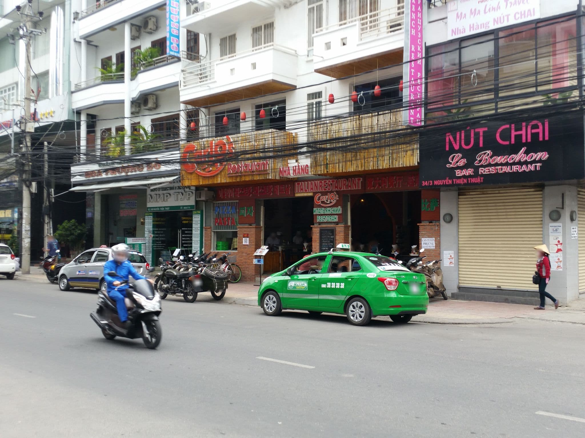 Street view near Barcelona, Nha Trang — © wills (CC BY-SA · Mapillary)