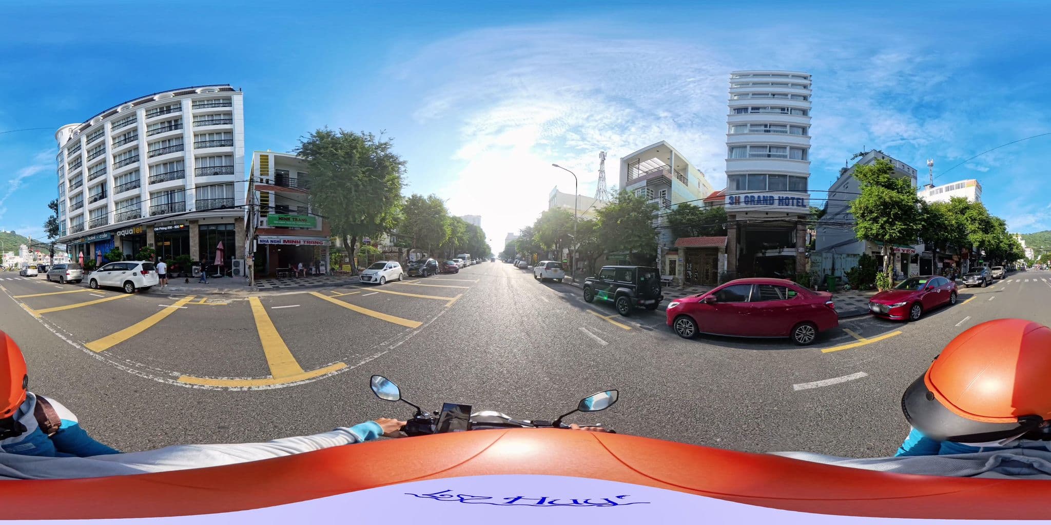 Street view near Binh Phuong Ho, Vũng Tàu
