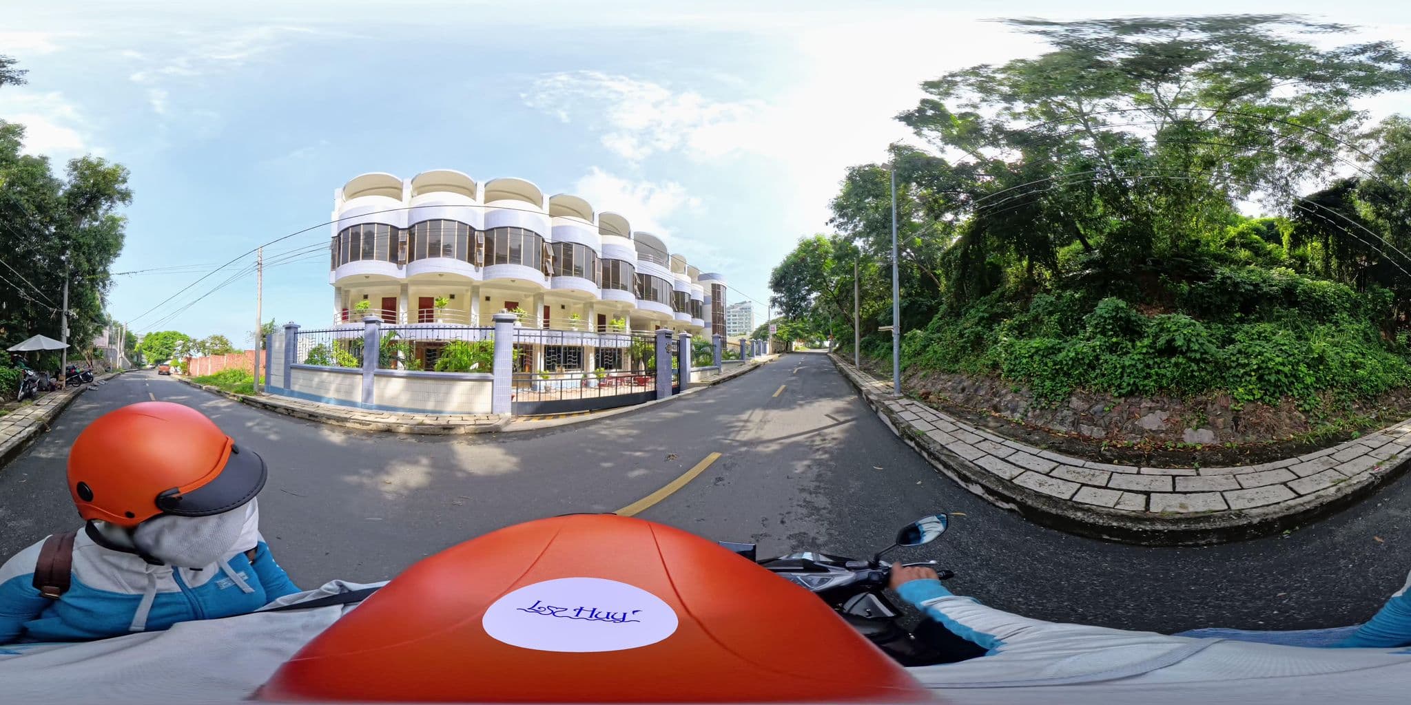 Street view near Khách sạn Sen Biển, Vũng Tàu