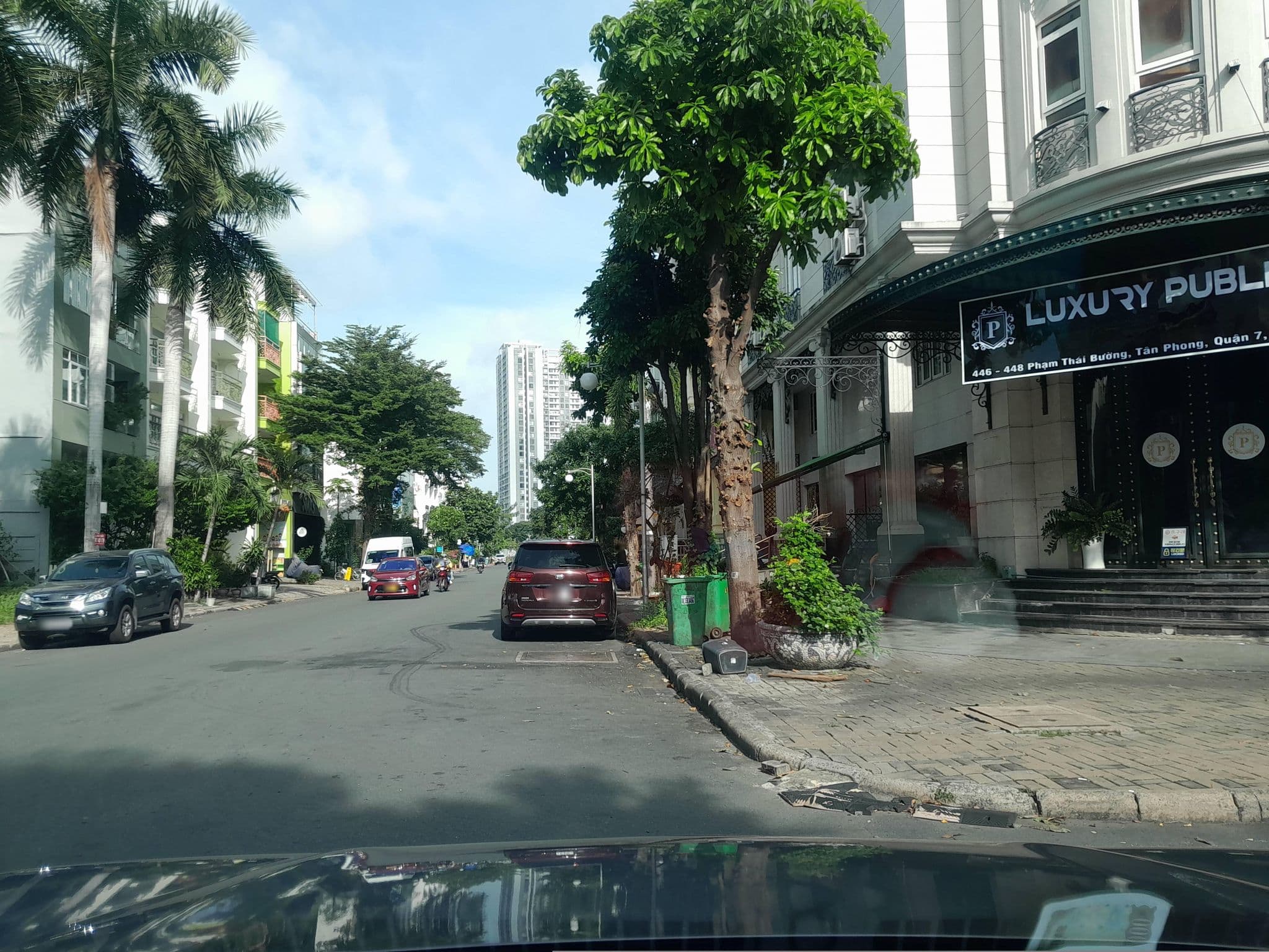 Street view near Khách Sạn Lucky Star, Quận Bốn