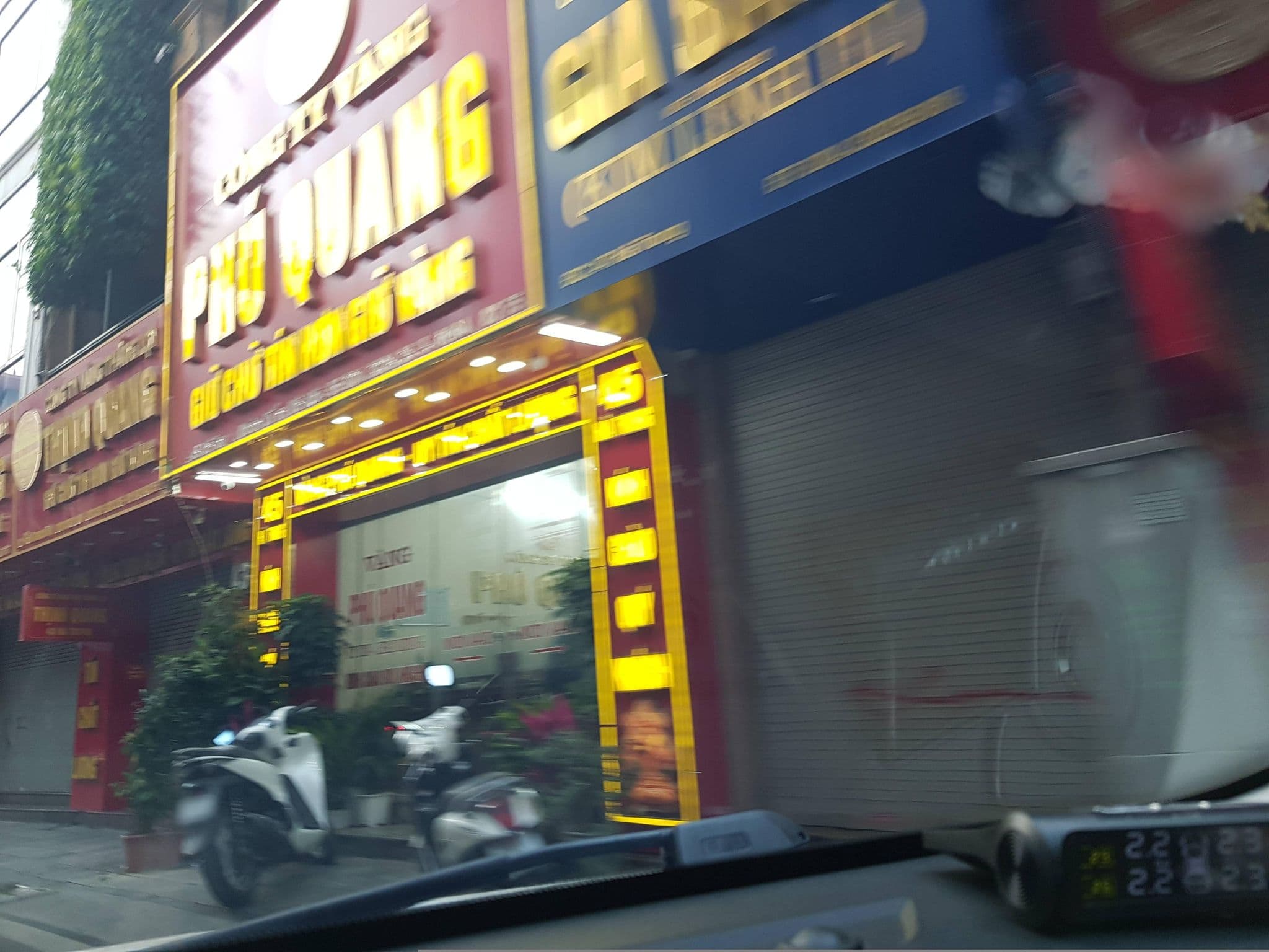 Street view near Khách Sạn Golden Cyclo, Hoàn Kiếm
