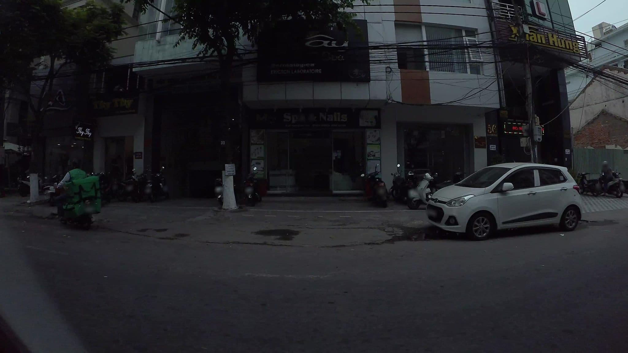 Street view near Sanouva Danang Hotel, Da Nang — © kaartcam (CC BY-SA · Mapillary)