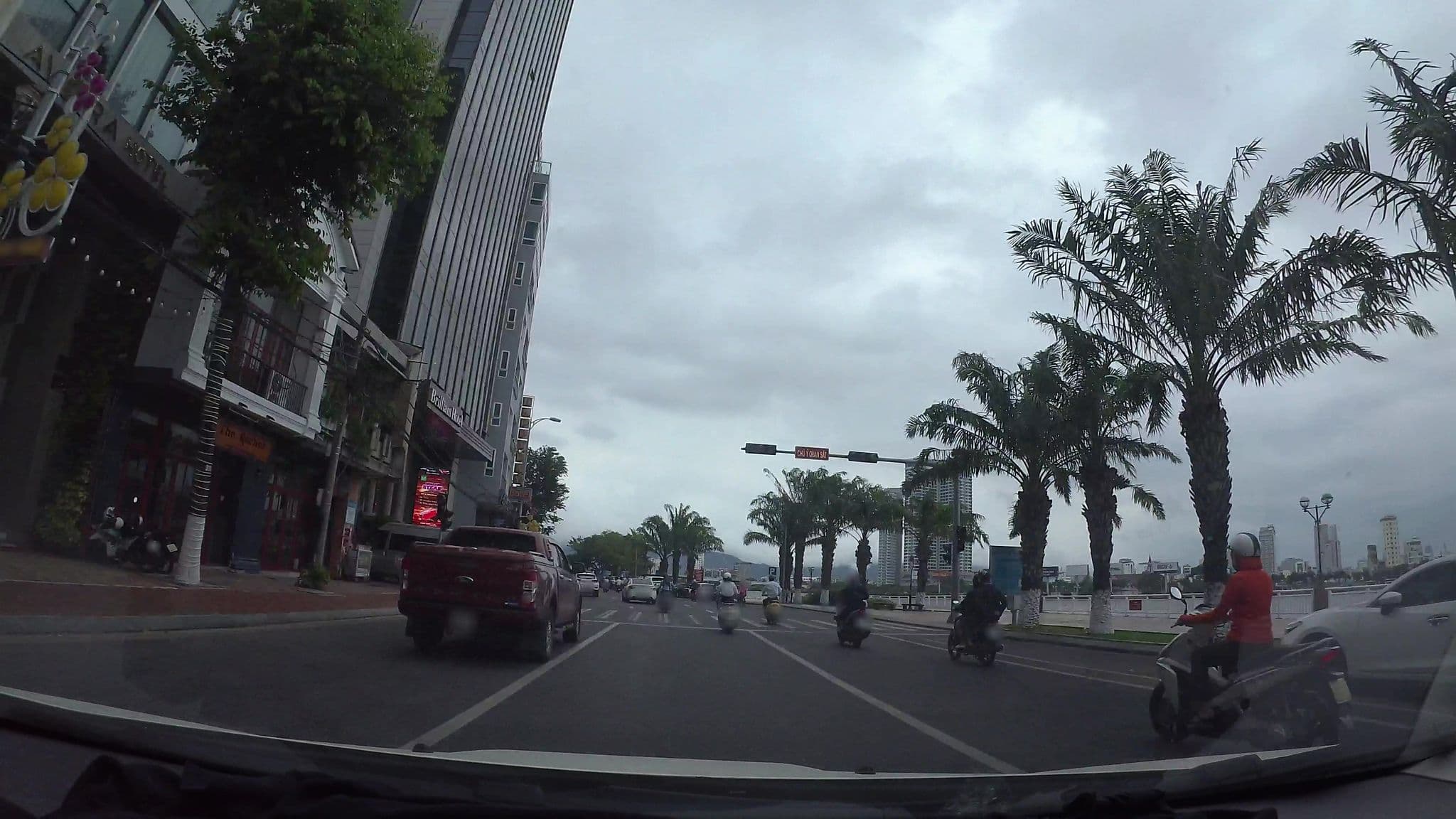 Street view near Brilliant Hotel, Da Nang — © kaartcam (CC BY-SA · Mapillary)