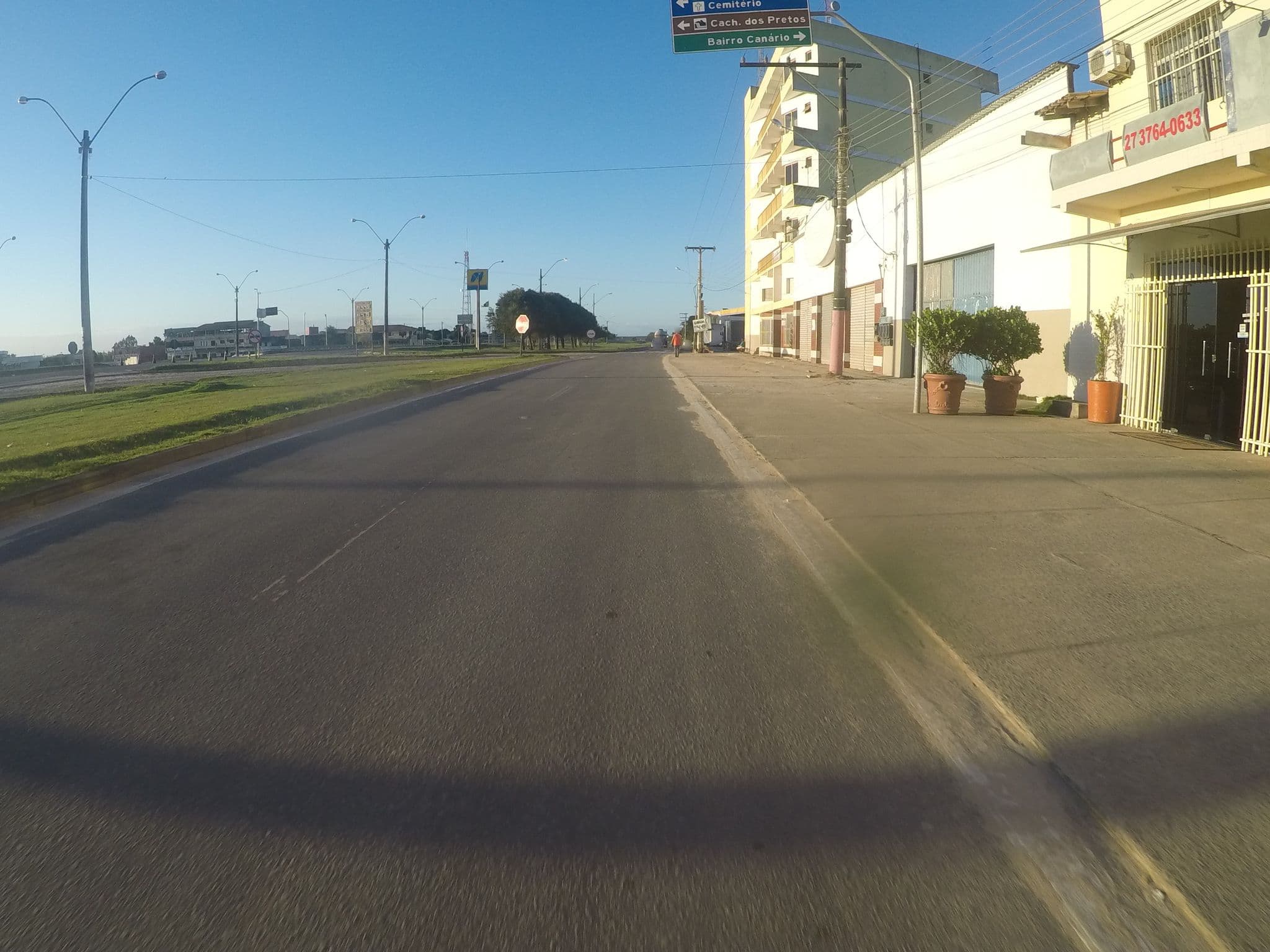 Street view near Hotel Lm, Pedro Canário — © rodrigolacerda (CC BY-SA · Mapillary)