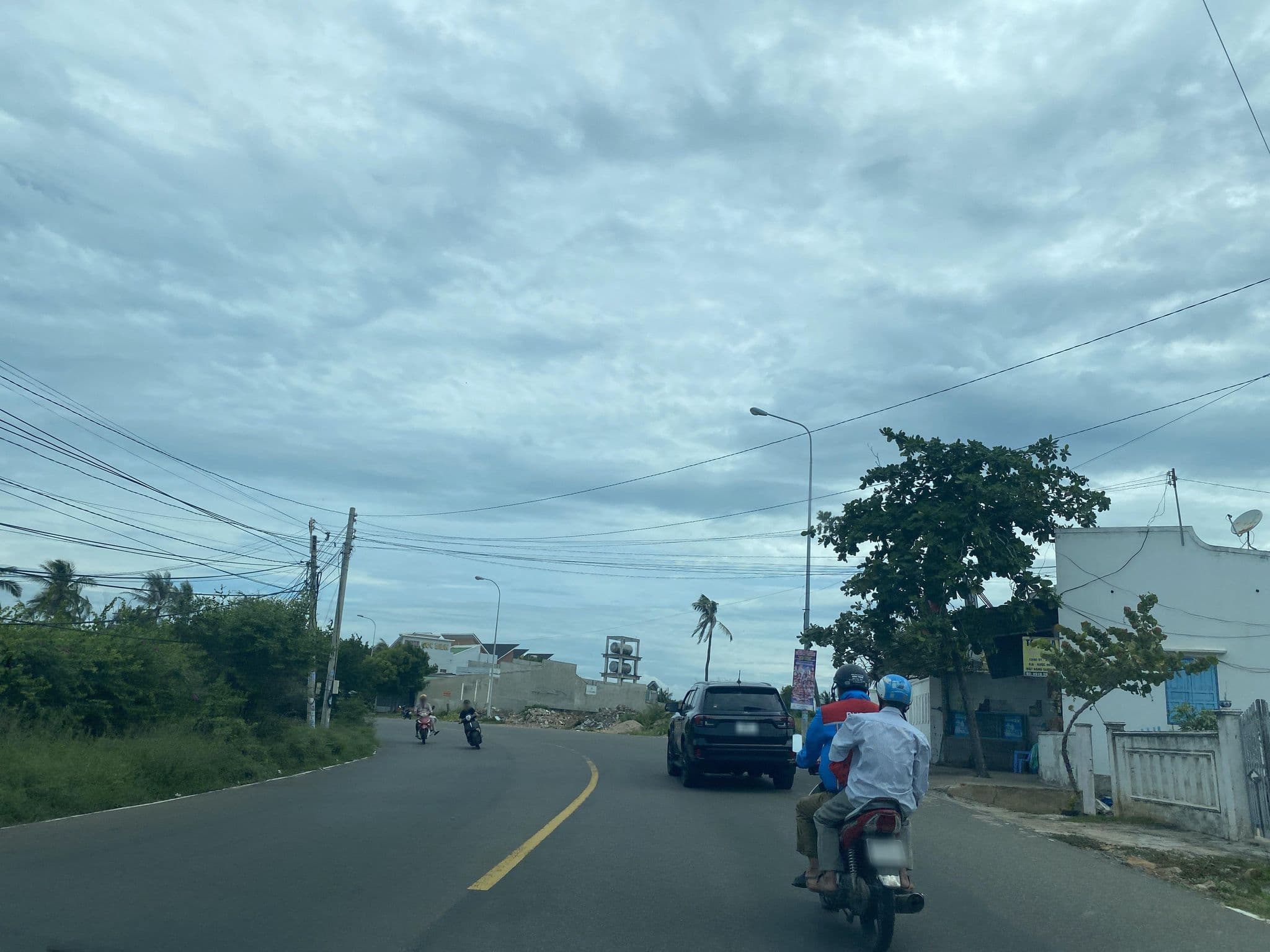 Street view near Kitecamp Nomad, Mui Ne