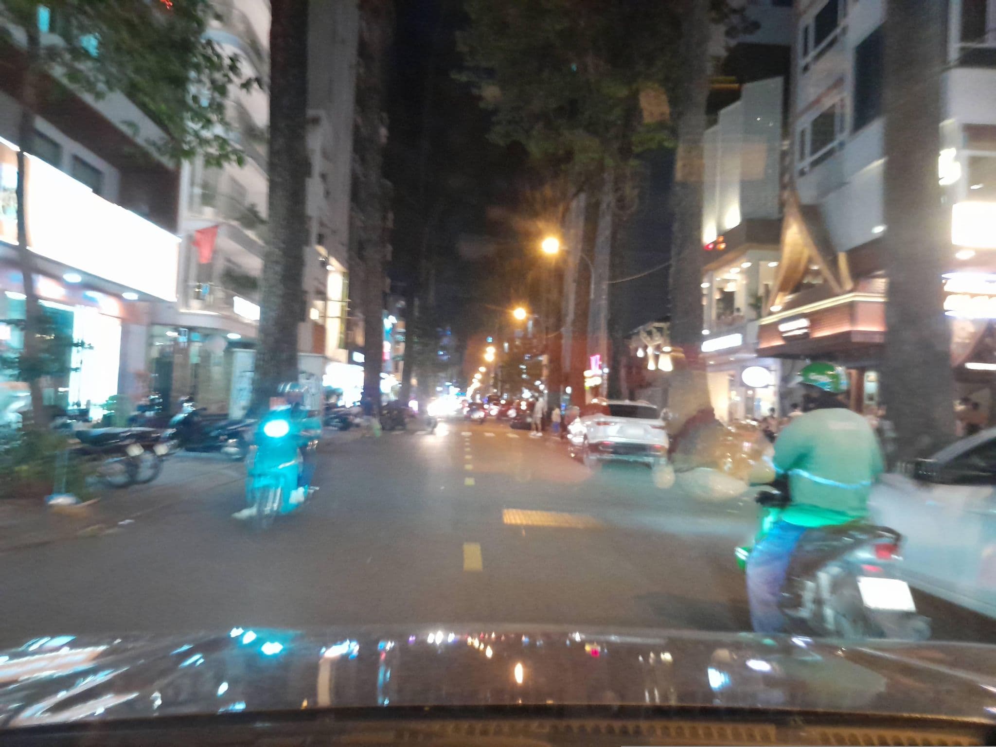 Street view near Khách Sạn EdenStar Sài Gòn, Quận Ba
