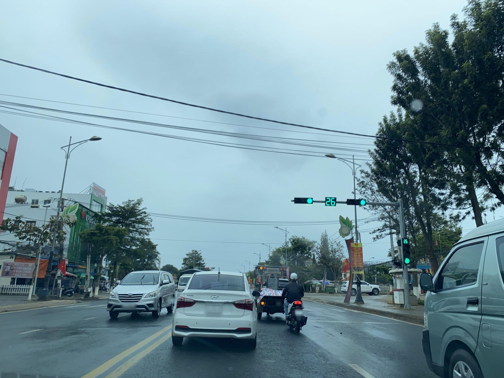 Street view near Hotel Kha Khai, Đưc Trọng — © DriveWithHoang (CC BY-SA · Mapillary)