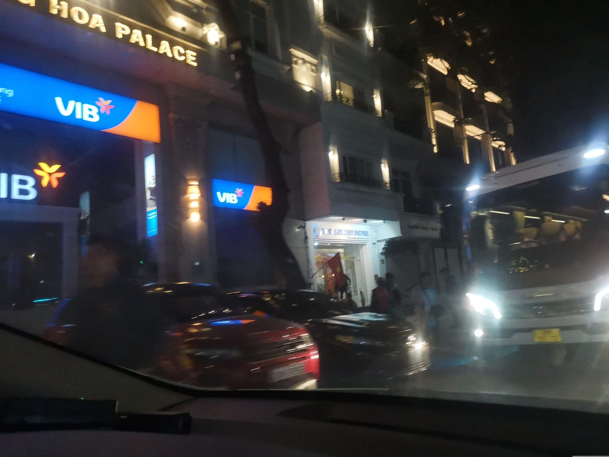 Street view near Khách Sạn Hanoi Serenity Diamond, Hoàn Kiếm — © hn_left_2 (CC BY-SA · Mapillary)