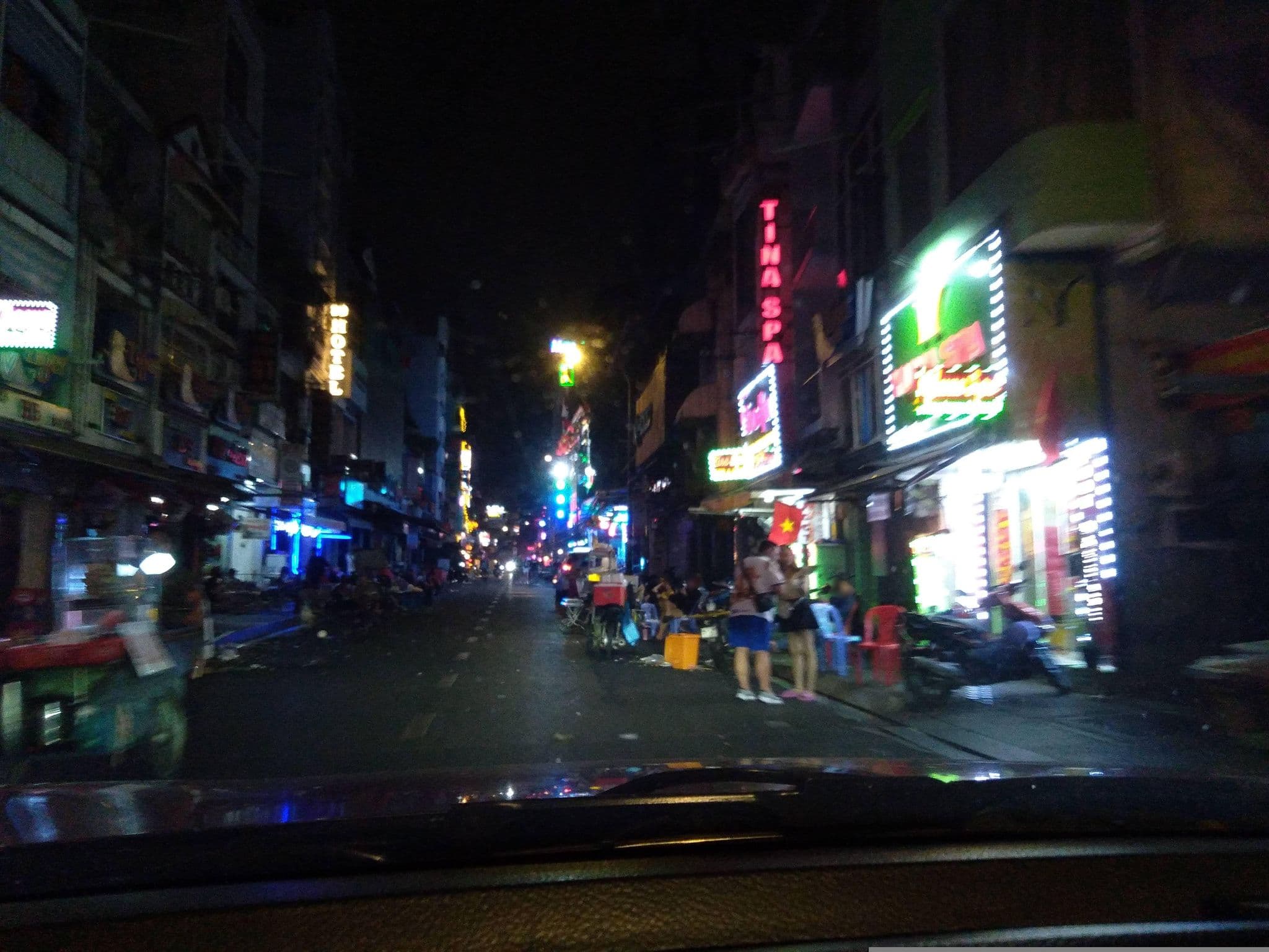 Street view near Nhà Khách Thanh, Quận Ba