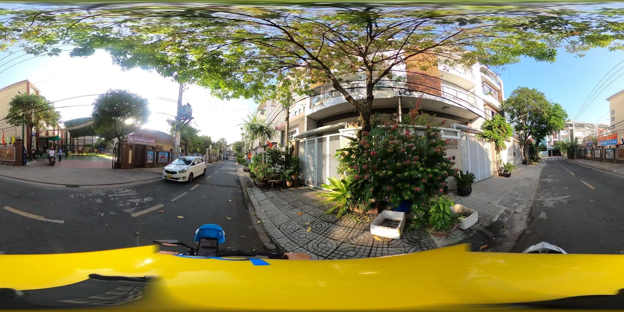 Street view near Khách Sạn Hoàng Long, Quận Năm — © bemaps3_sg (CC BY-SA · Mapillary)