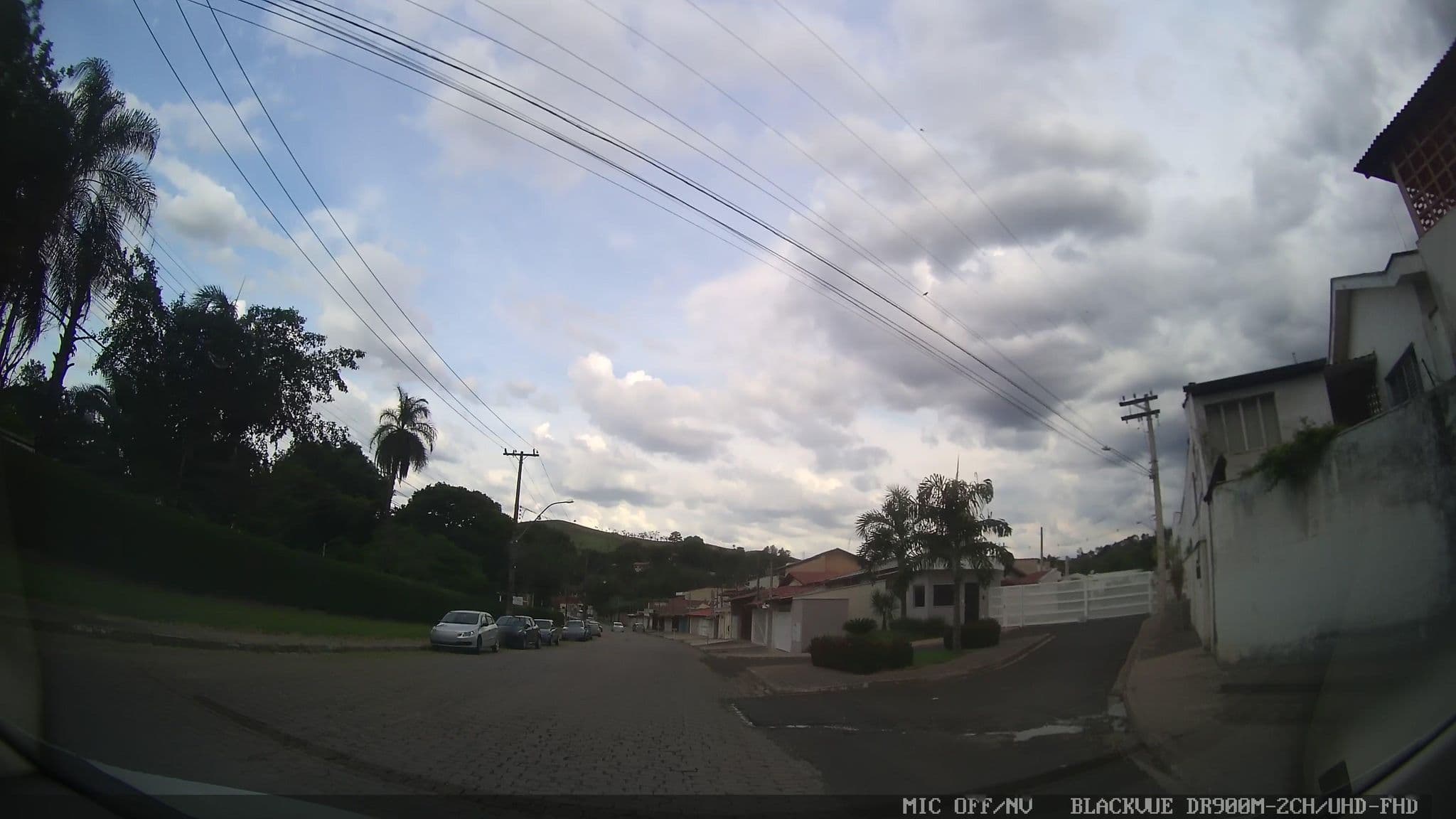 Street view near Condomínio Greenville, Amparo — © marciosampaio (CC BY-SA · Mapillary)