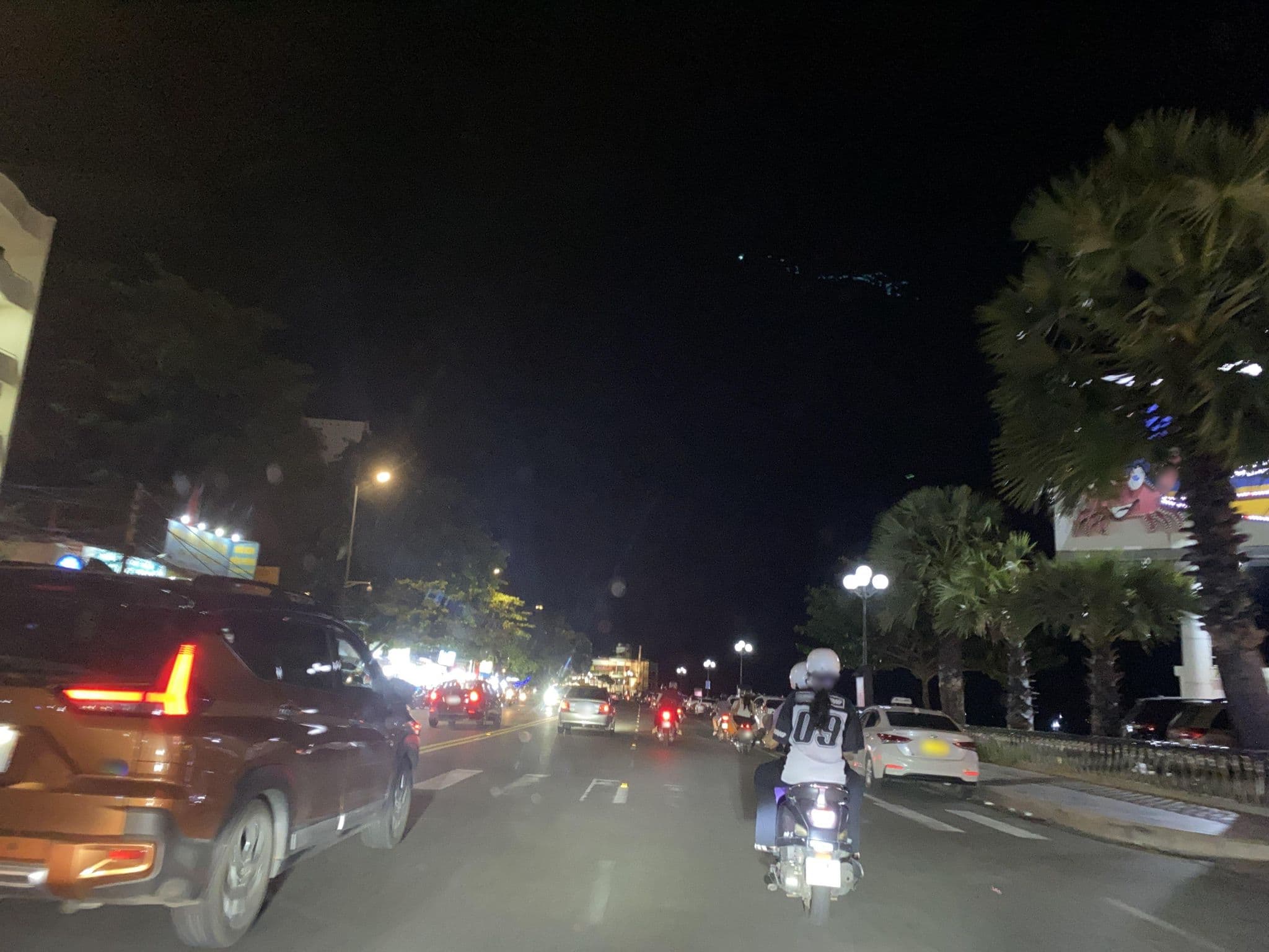 Street view near Rainbow Hotel, Vũng Tàu