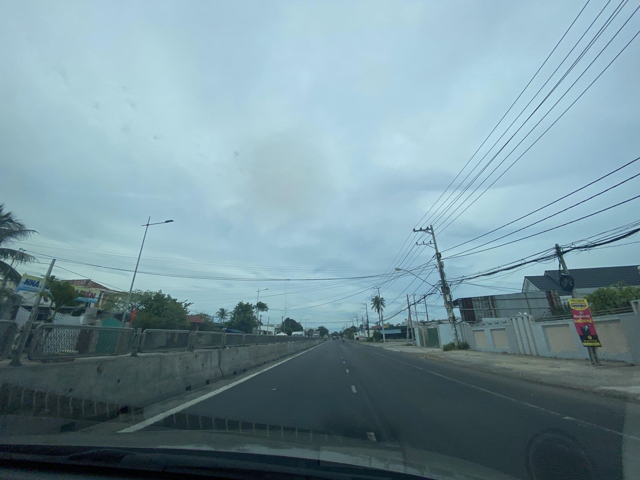 Street view near Tan Tien, Cam Ranh — © DriveWithHoang (CC BY-SA · Mapillary)