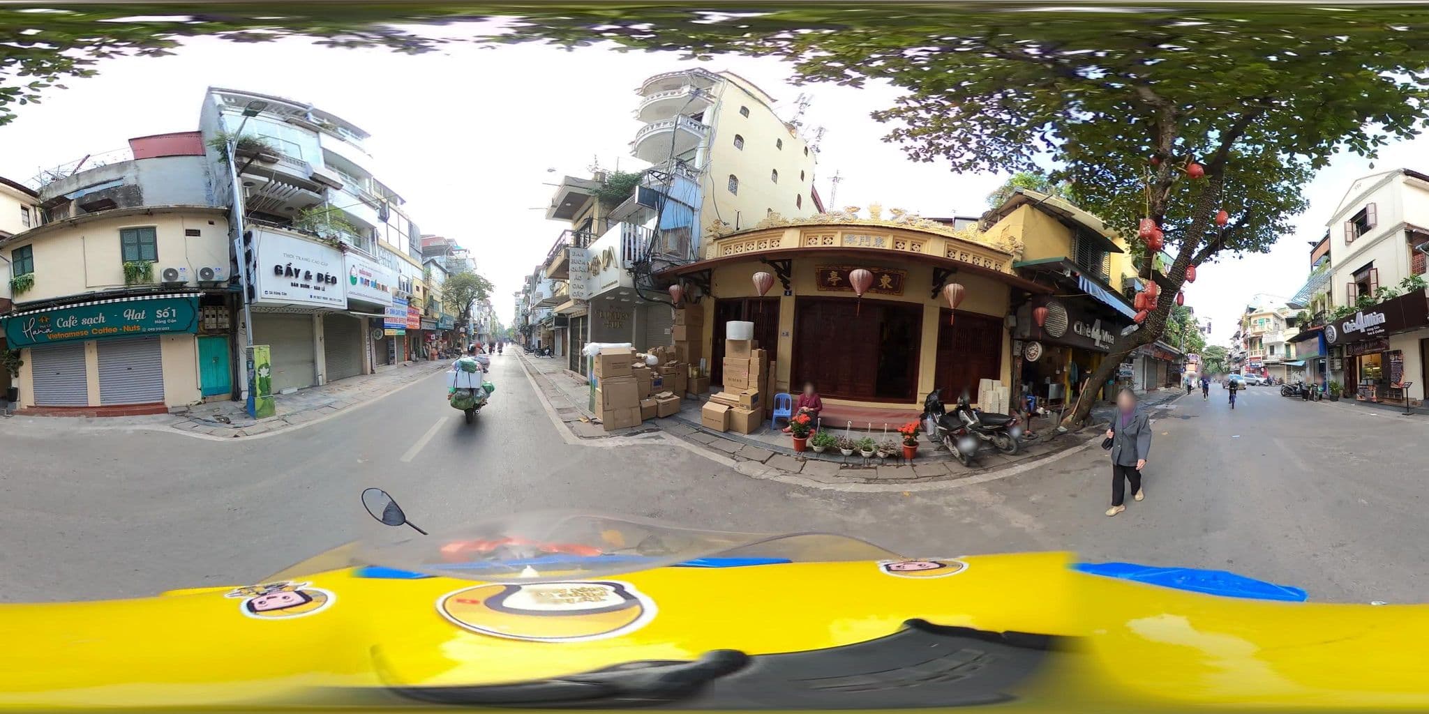 Street view near Khách Sạn Hoa Trà, Hoàn Kiếm