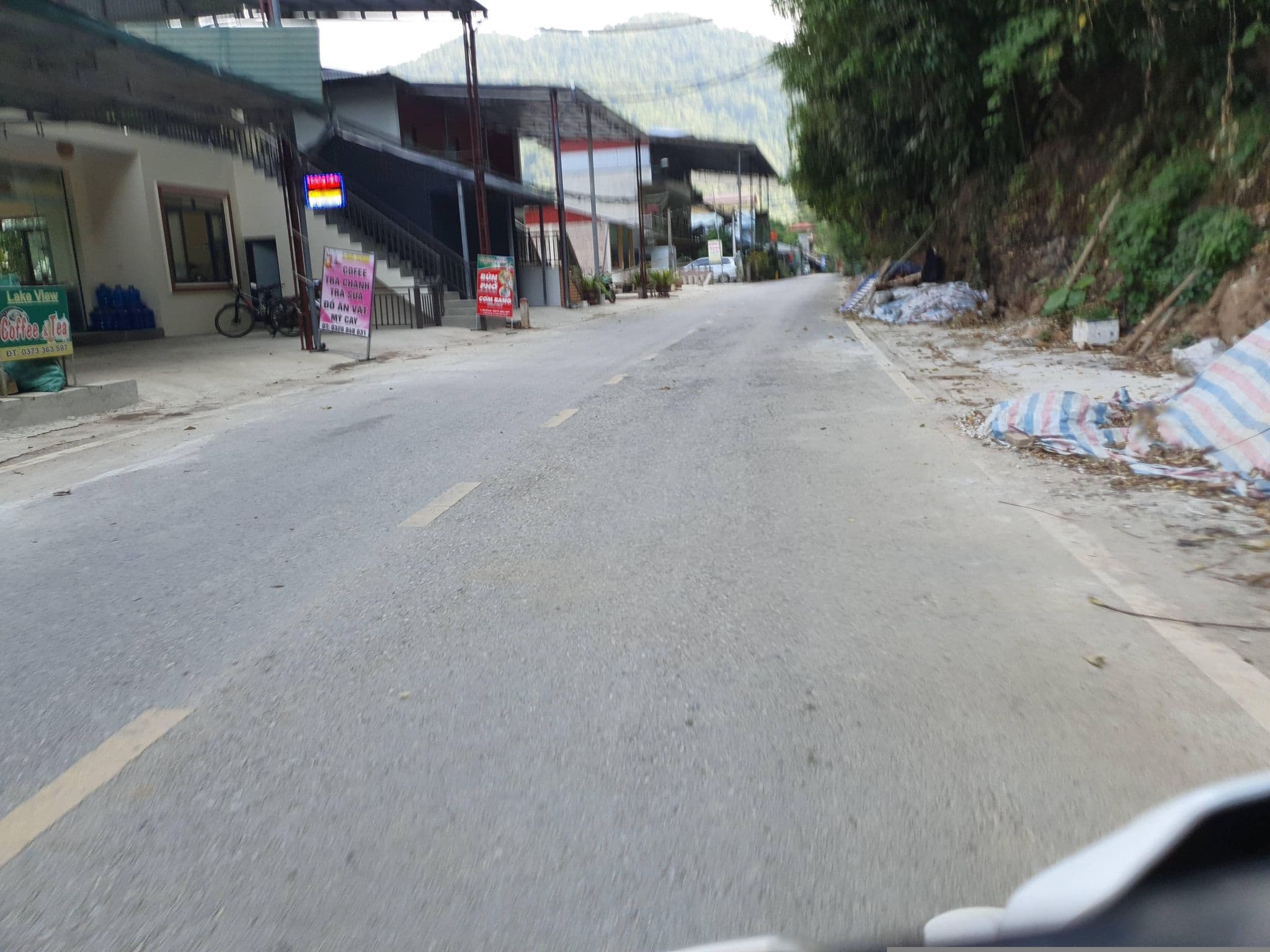 Street view near Việt Hùng, Chợ Rã — © russmcd (CC BY-SA · Mapillary)