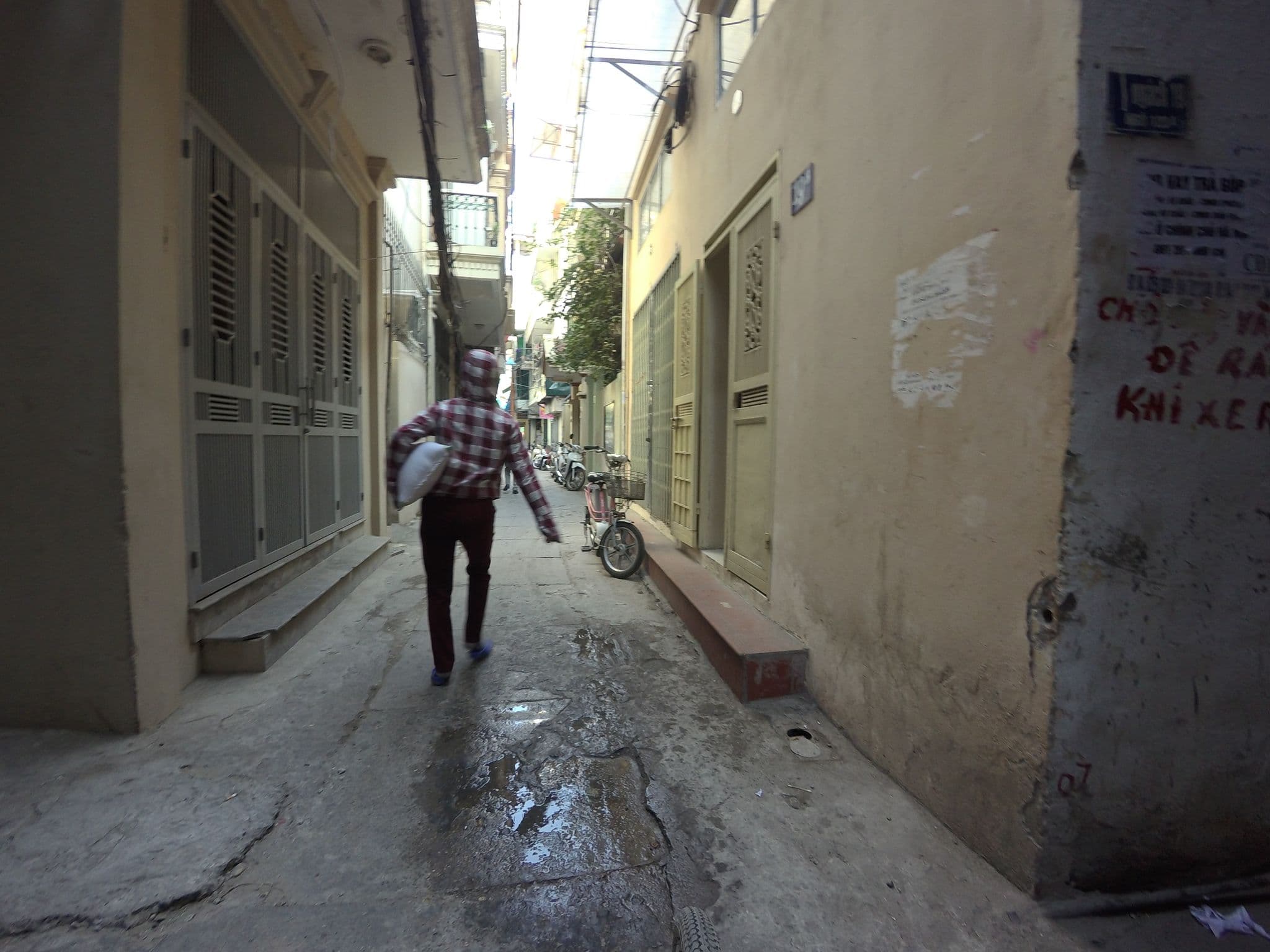 Street view near Nhà Khách Hanam, Ba Dinh — © gispo_1 (CC BY-SA · Mapillary)
