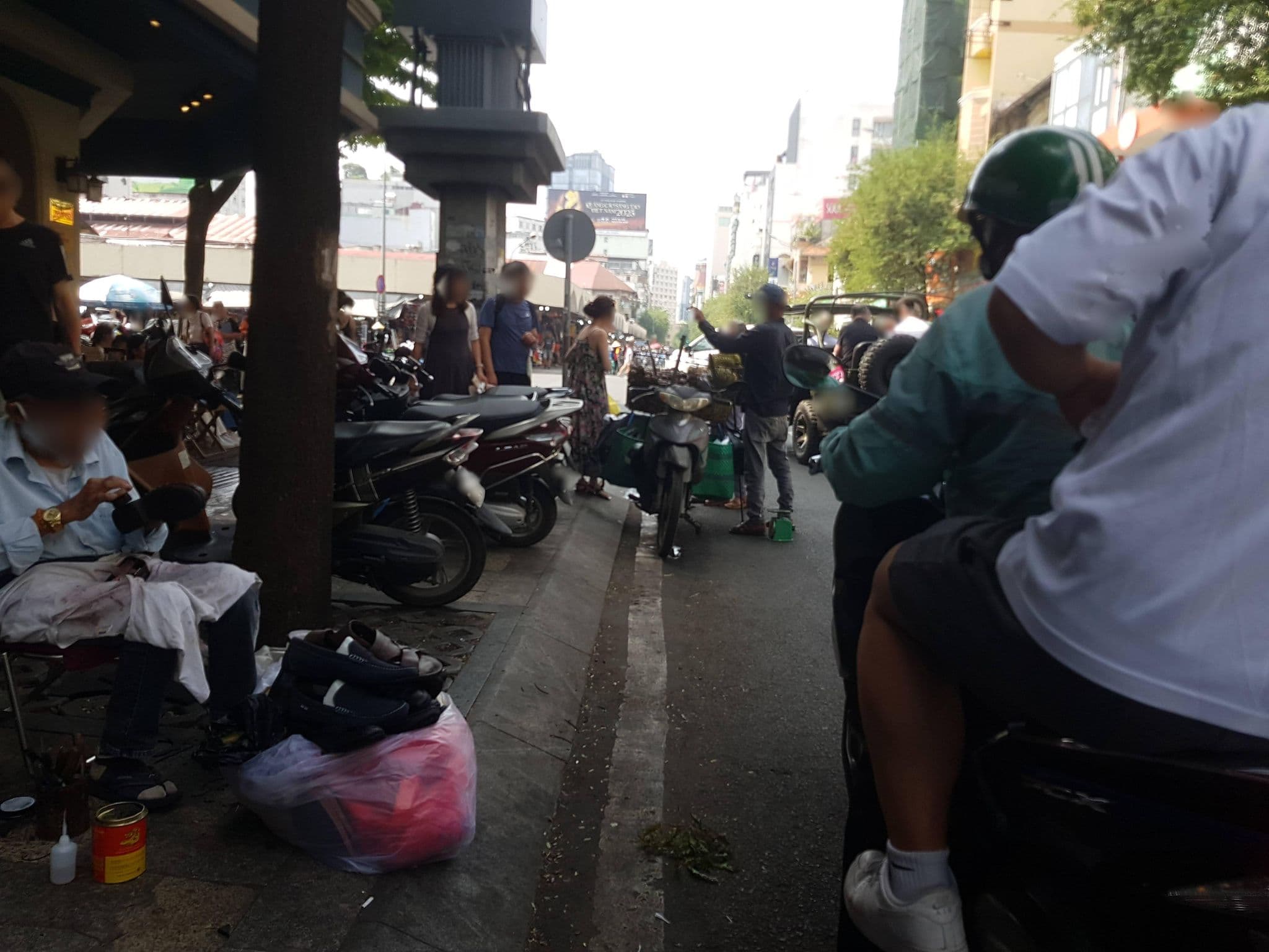 Street view near Khách Sạn Song Anh, Quận Bốn