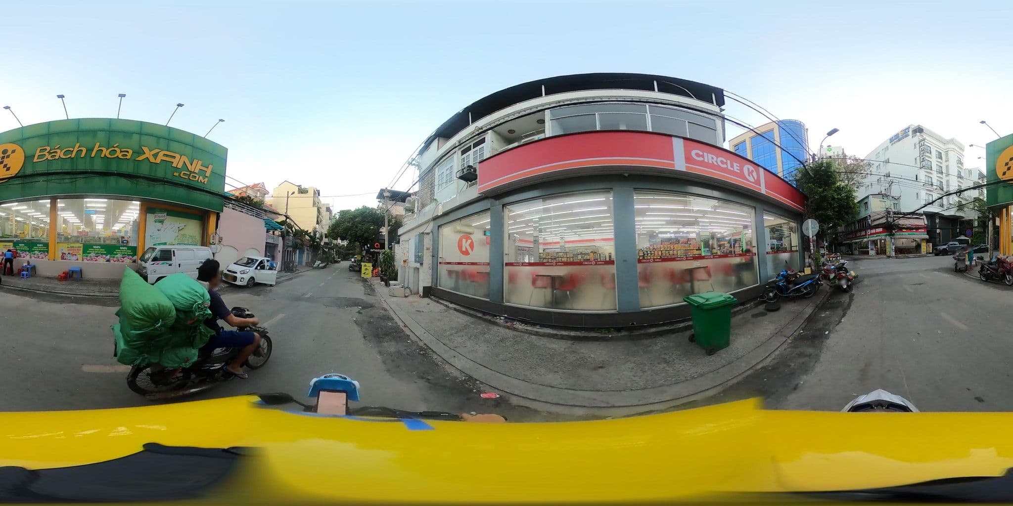 Street view near Khách Sạn Uyên Anh, Tân Bình — © bemaps3_sg (CC BY-SA · Mapillary)