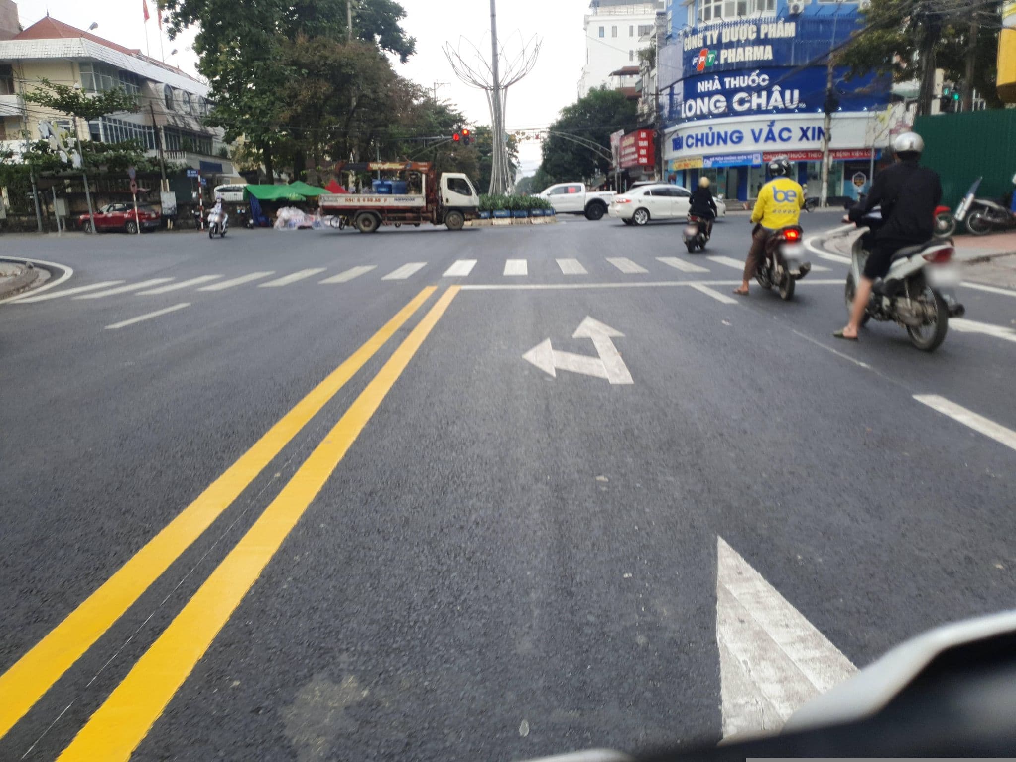 Street view near Thuy Hung, Hà Giang — © russmcd (CC BY-SA · Mapillary)