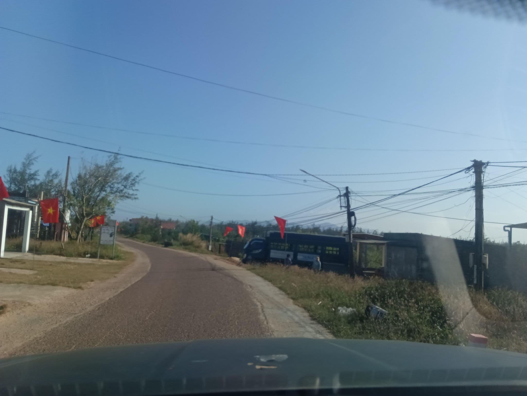 Street view near Nha Nghi Hoang Chau, Đức Phổ — © builangbat (CC BY-SA · Mapillary)