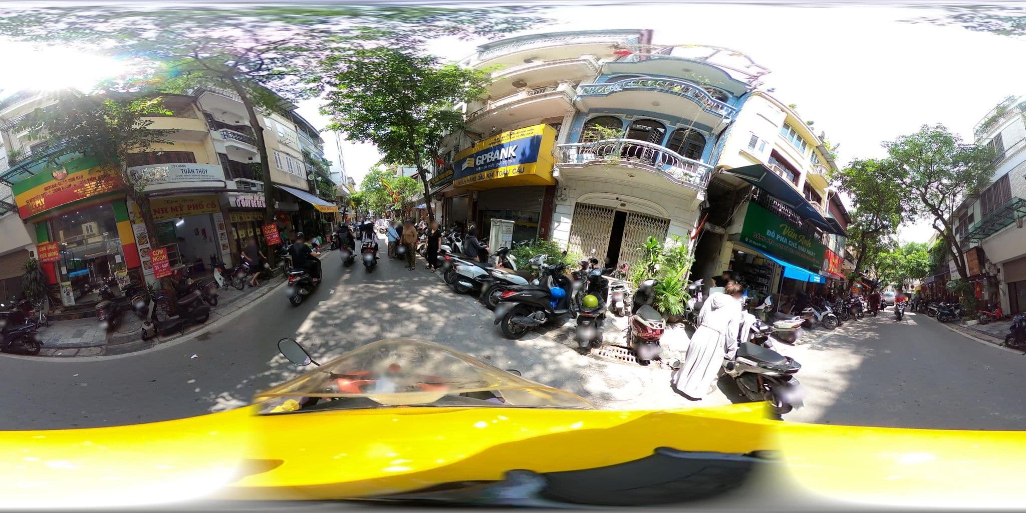 Street view near Khách Sạn An, Hoàn Kiếm — © bemaps_hn_kien (CC BY-SA · Mapillary)