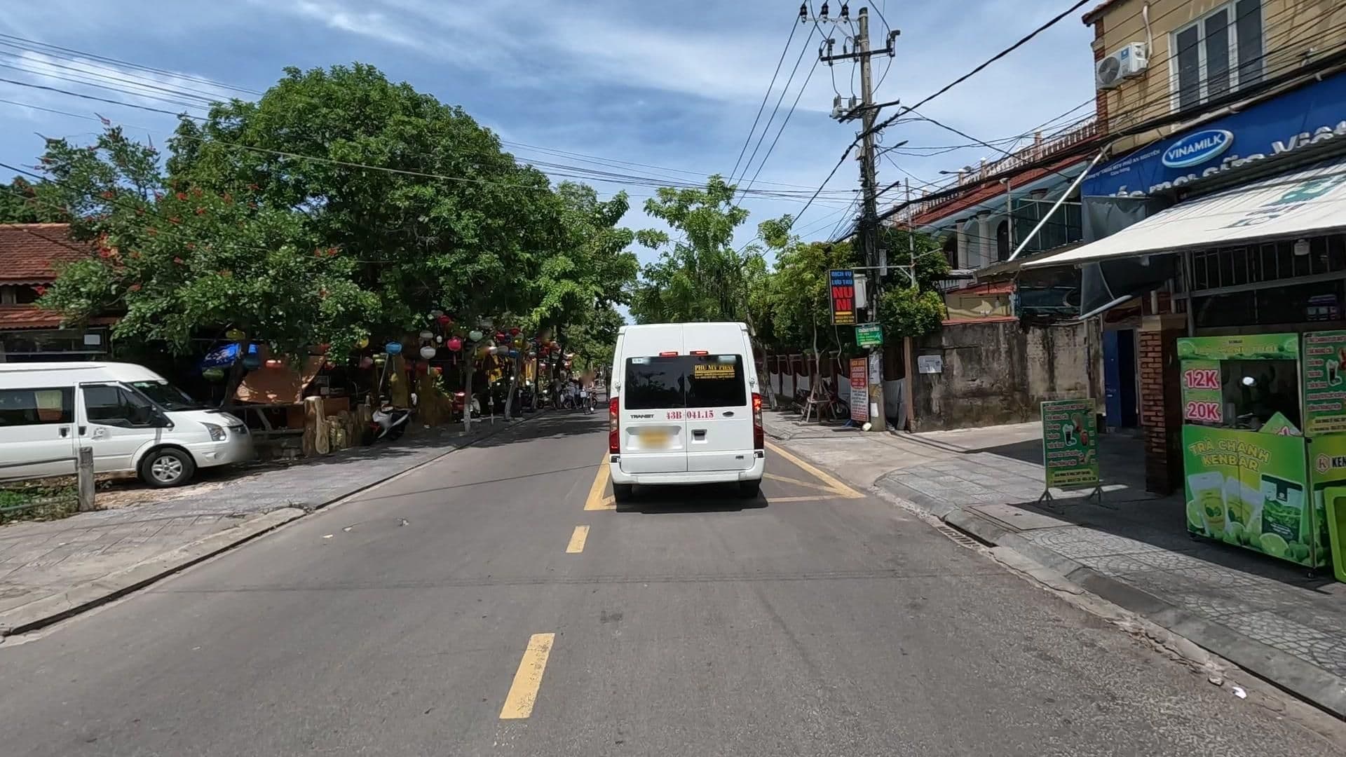 Street view near Nu Ni Homestay, Hoi An
